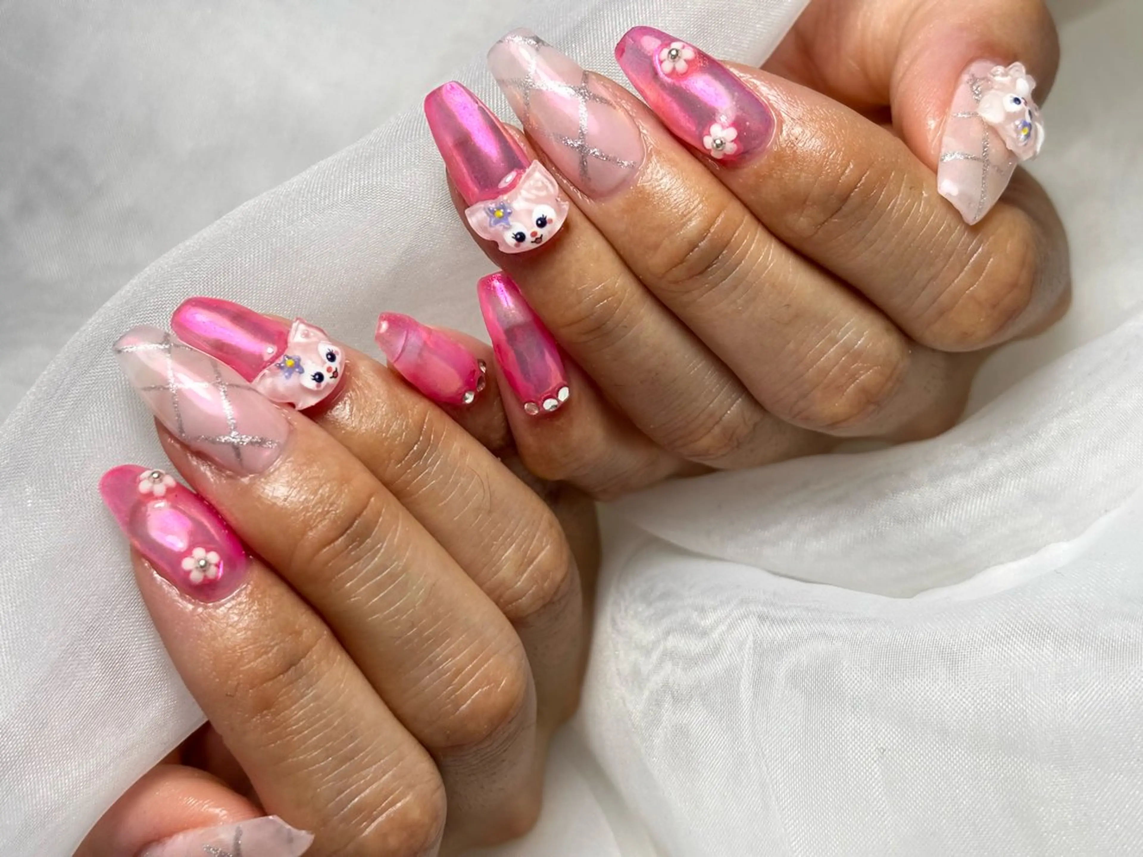 ネイル 持ち込み ハンドネイル MIKA ♡のネイルデザイン