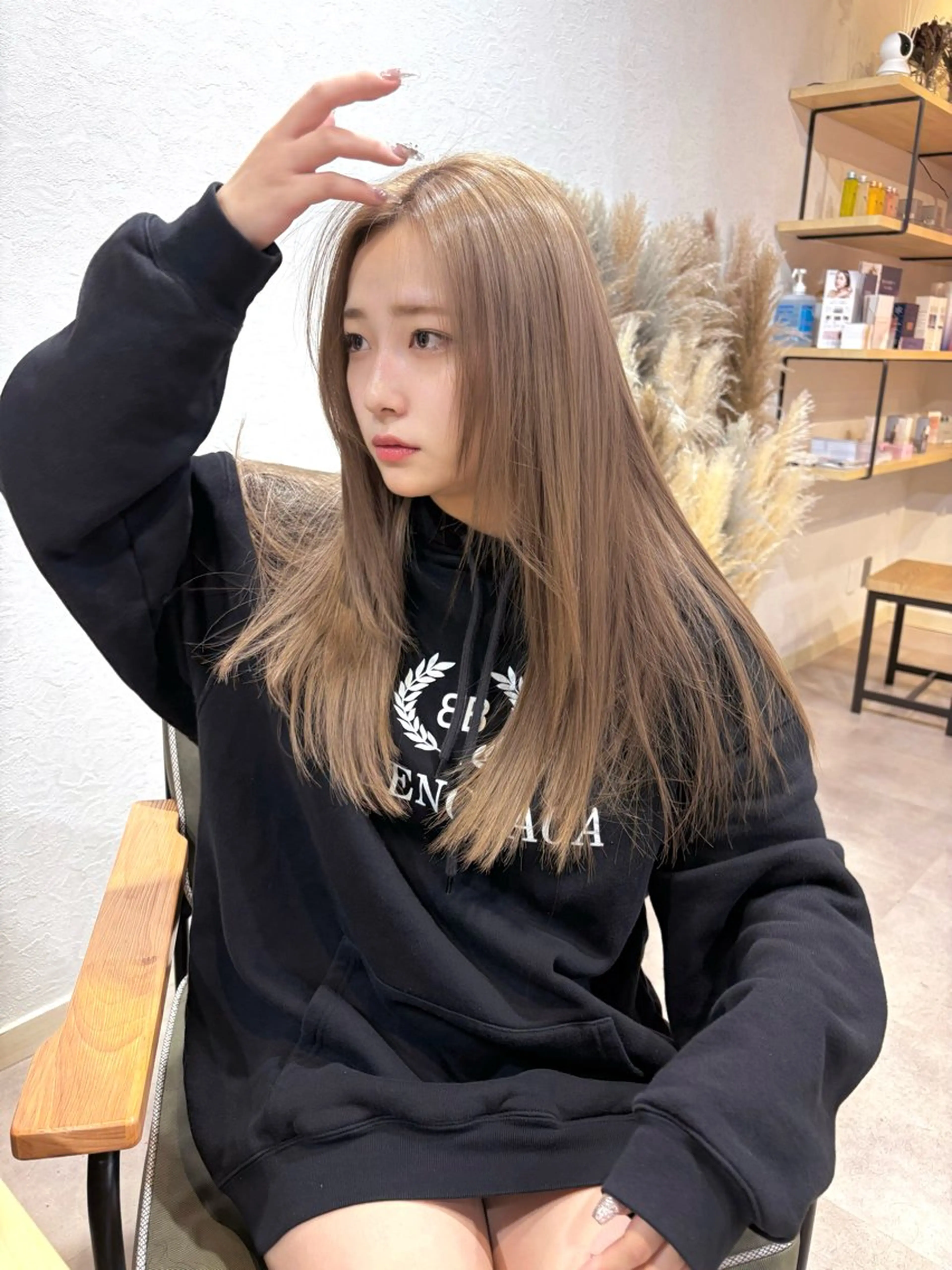 ロング 韓国/透明感 Veluaのヘアスタイル