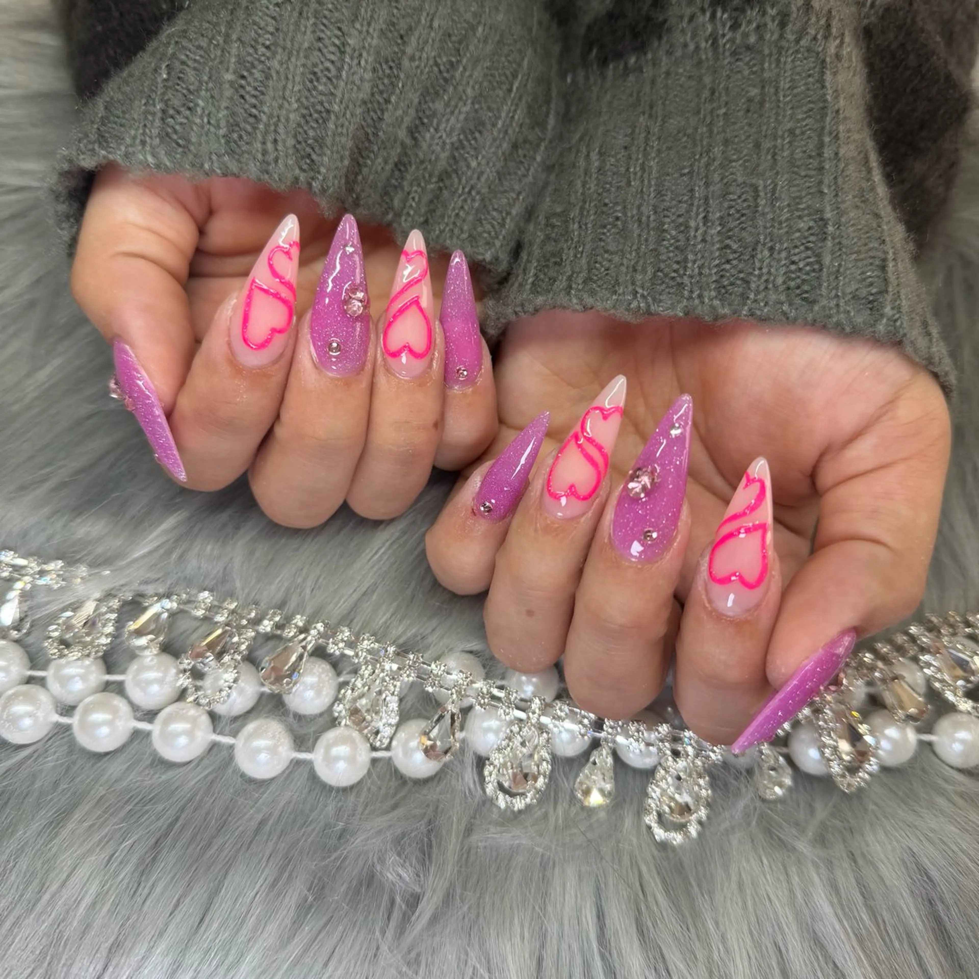 ネイル フレンチネイル ジェルネイル ハート 韓国ネイル ロングネイル Nail Salon Grow所属・Nail Salon Growのネイルデザイン