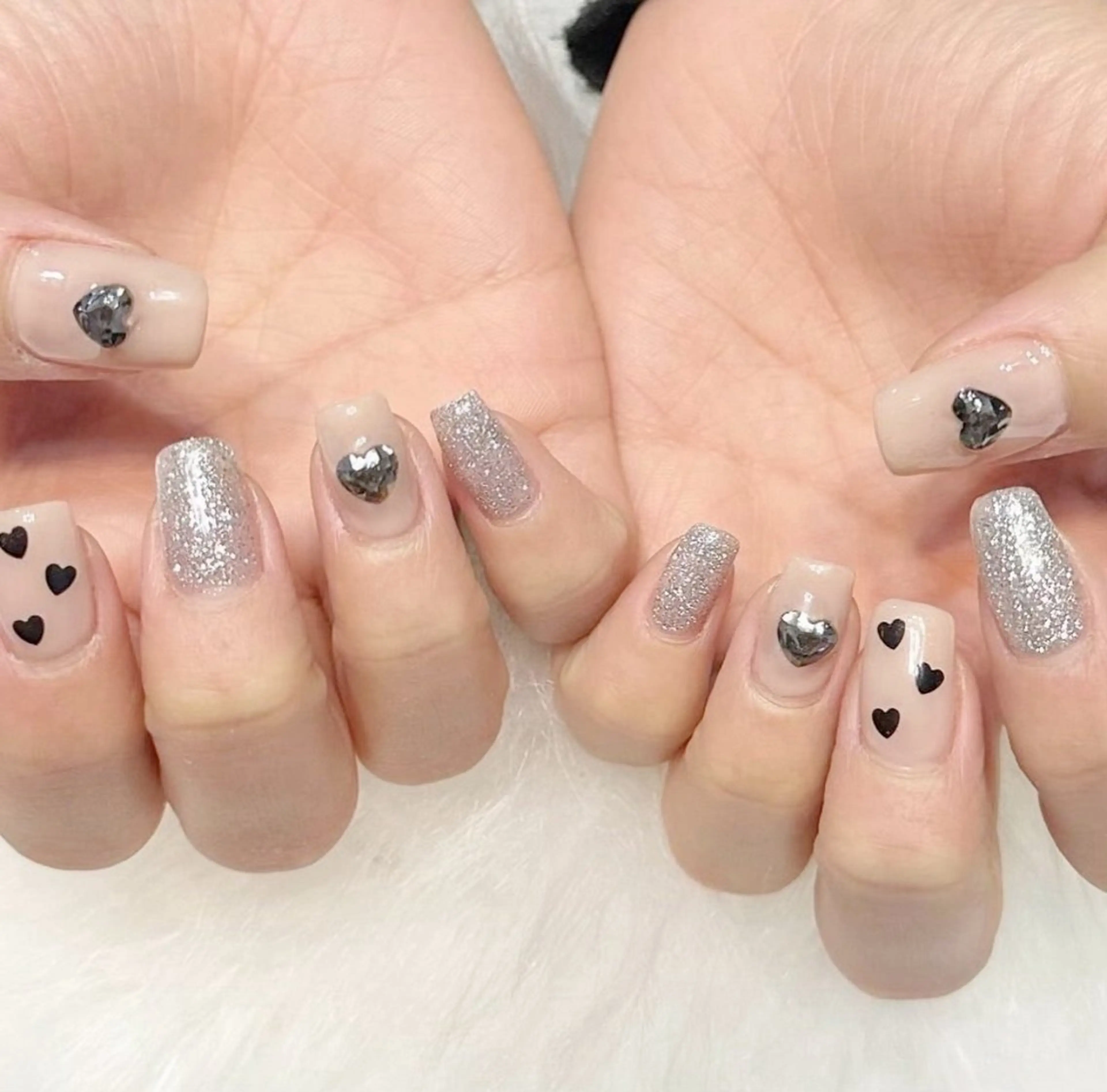 ネイル nail salon ＆ me🫧のネイルデザイン