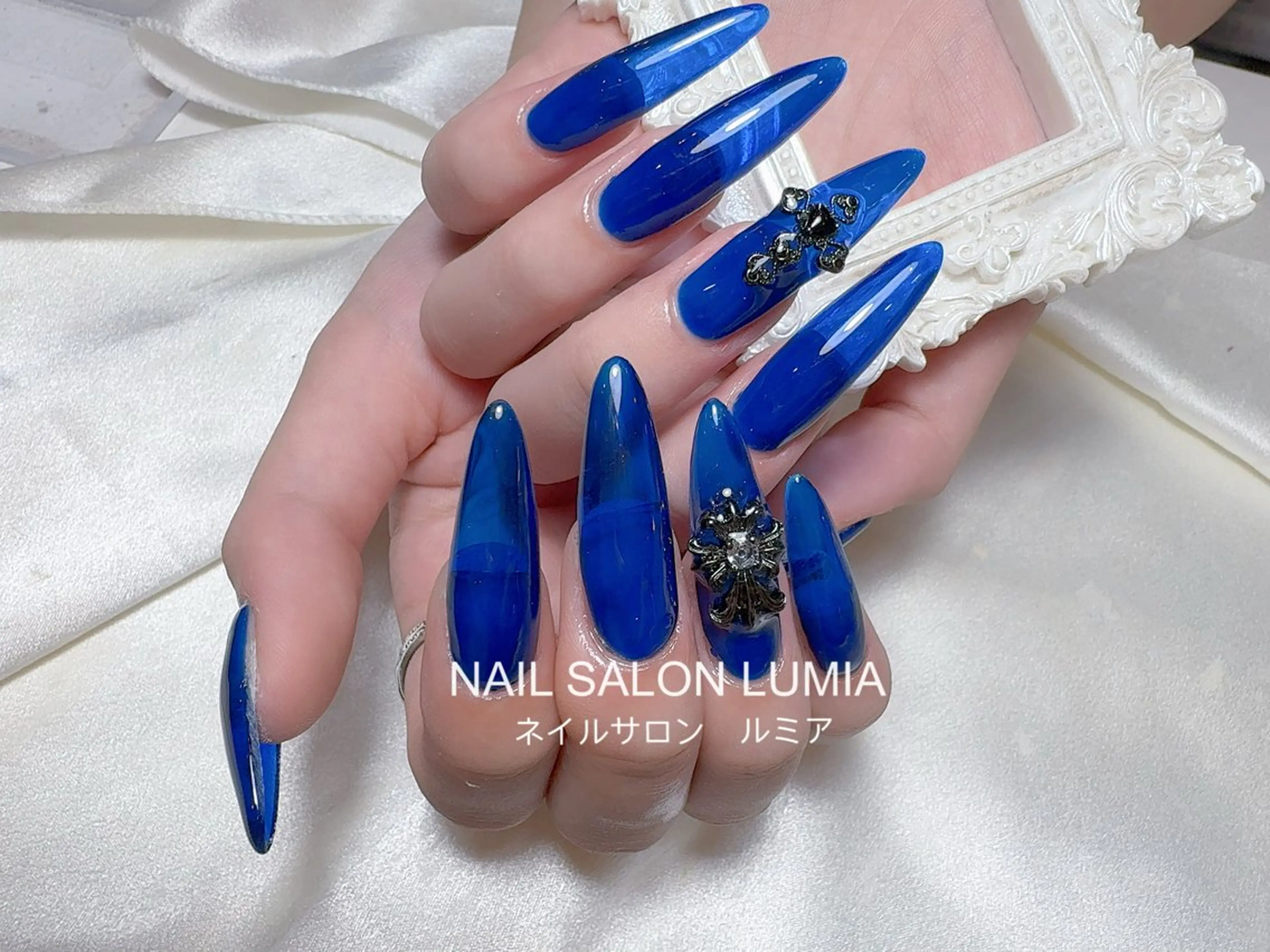 ネイル ハンドネイル ネイルサロン ルミア Lumia 店長のネイルデザイン