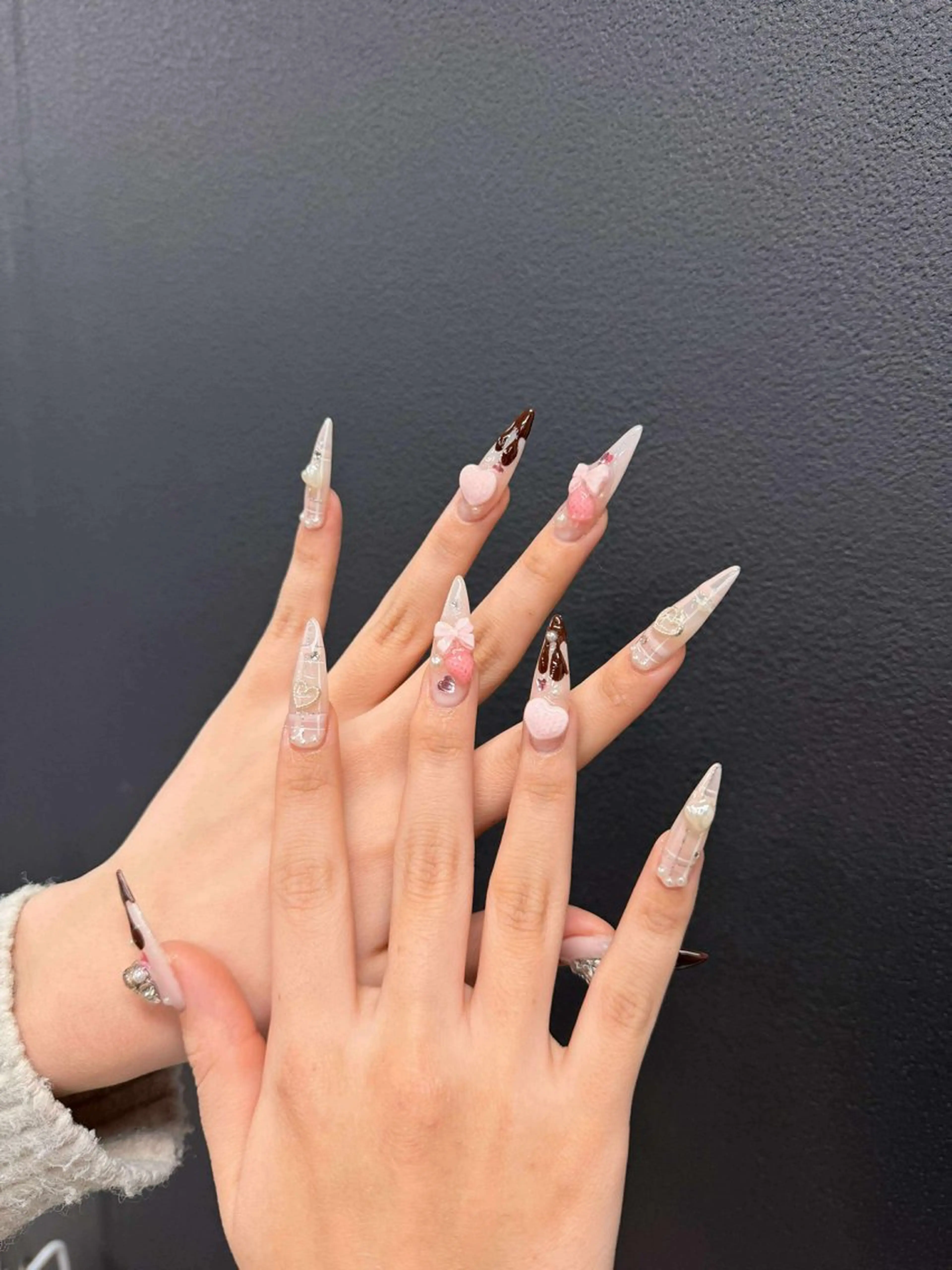 ネイル 韓国ネイル 持ち込み ニュアンスネイル ネイルチップ 冬ネイル RINN ANA.CHUOのネイルデザイン