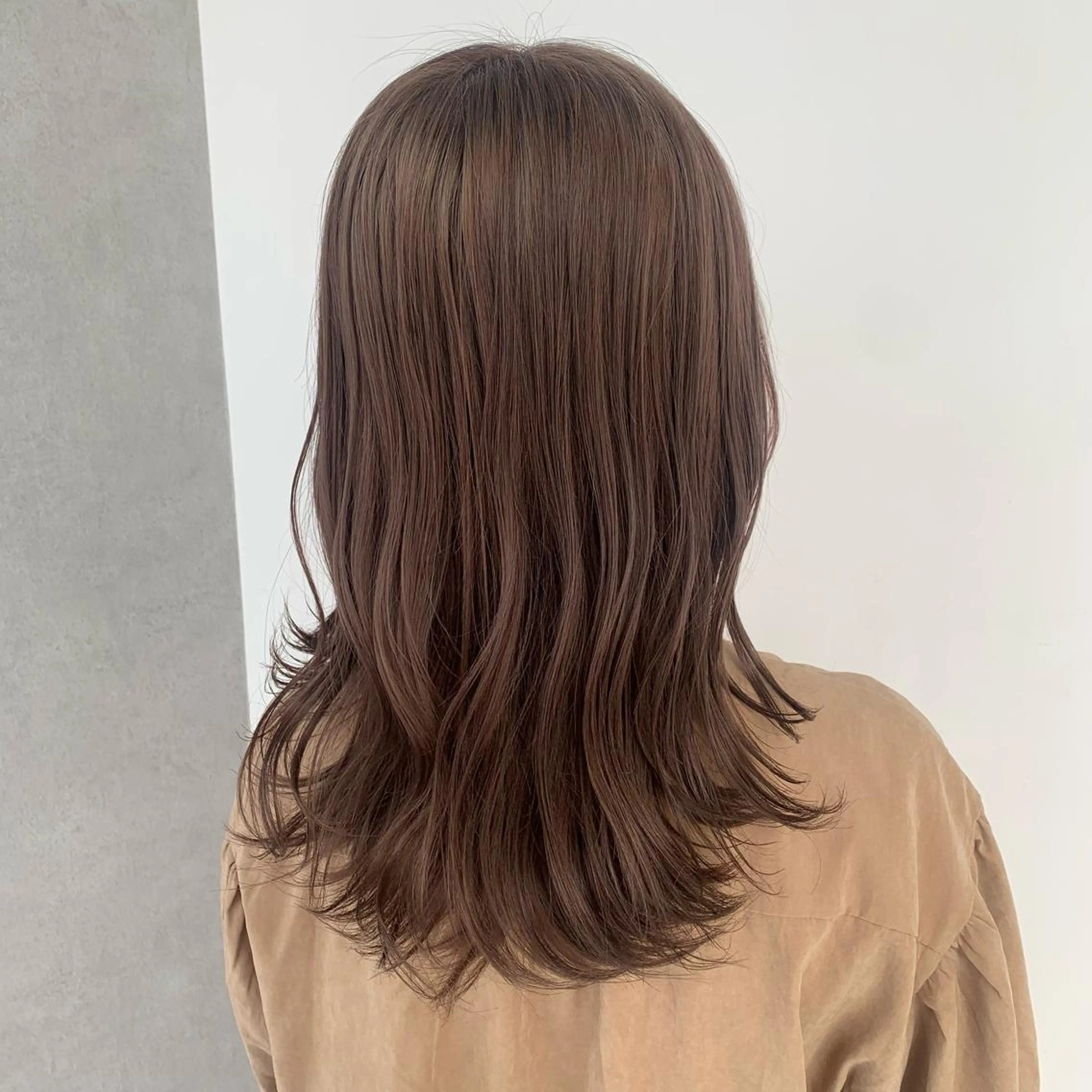 ミディアム over   hair 池袋所属・あらい みゆのヘアスタイル