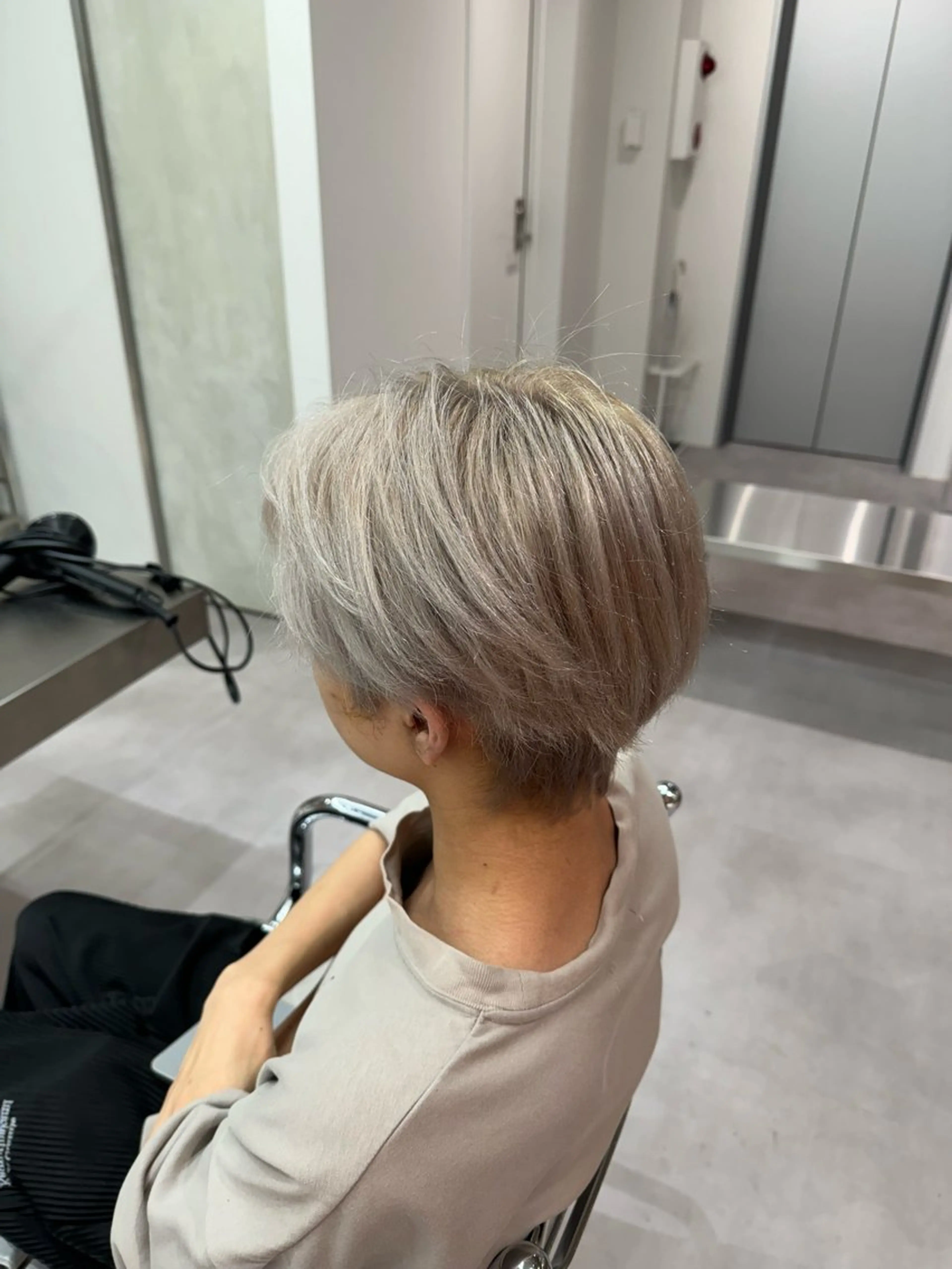 カラー パーマ メンズ メンズハイトーン ハイトーンカラー シルバー ブリーチ/パーマ特化 片平和寿のヘアスタイル