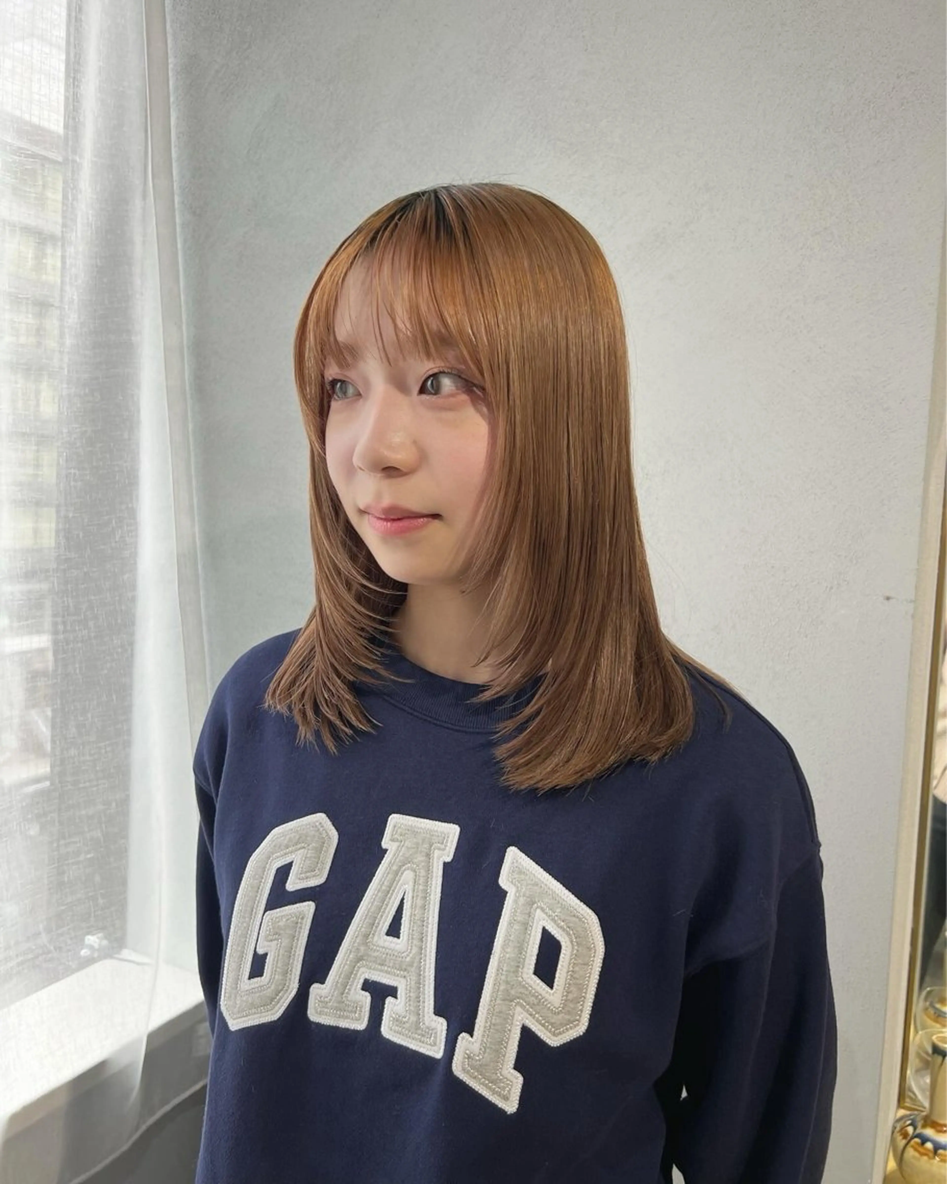 セミロング akane/ベージュ /オリーブ/ブラウンのヘアスタイル