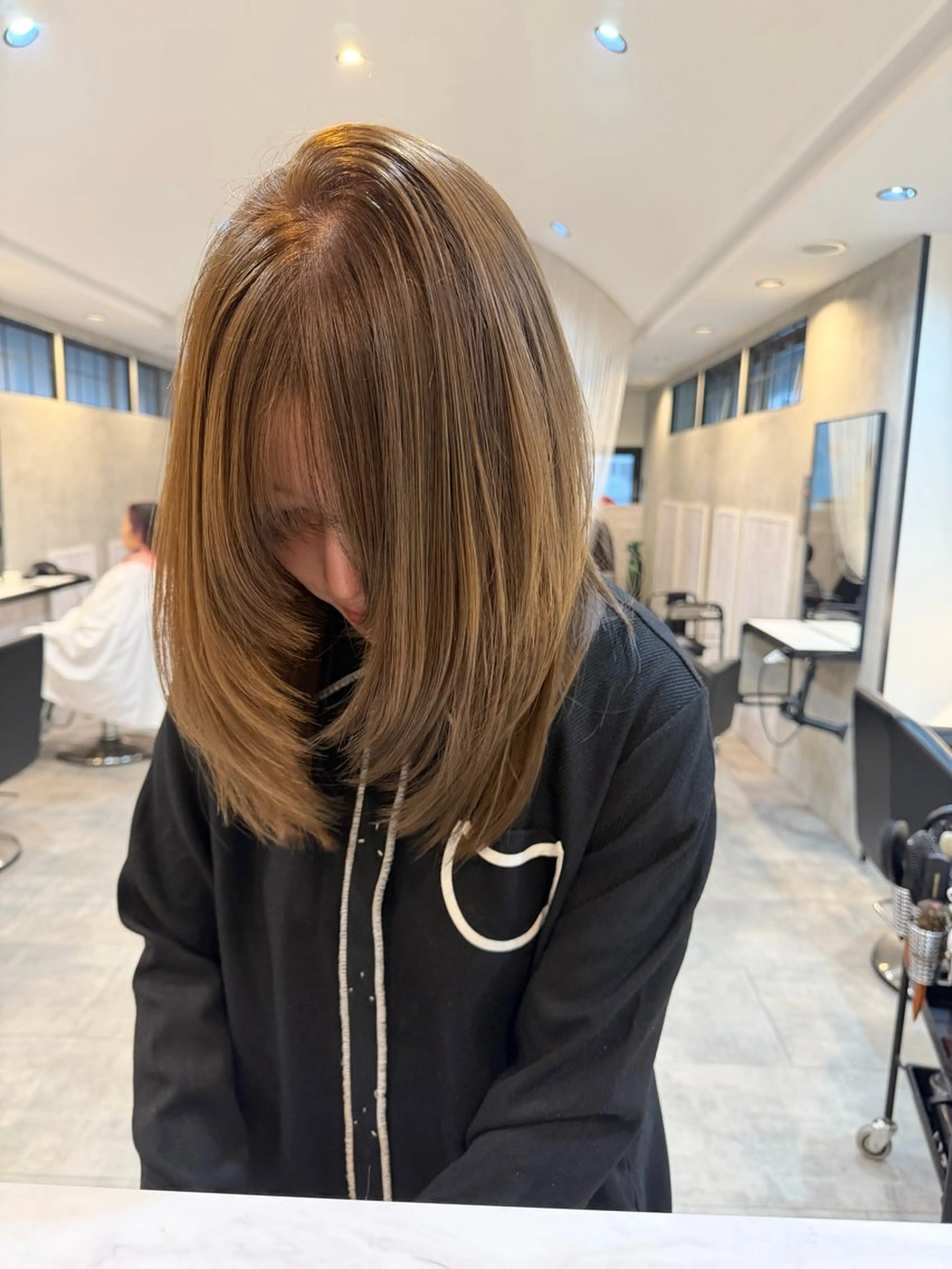 セミロング カラー カット ヘアカラー トリートメント 渋谷 留菜のヘアスタイル