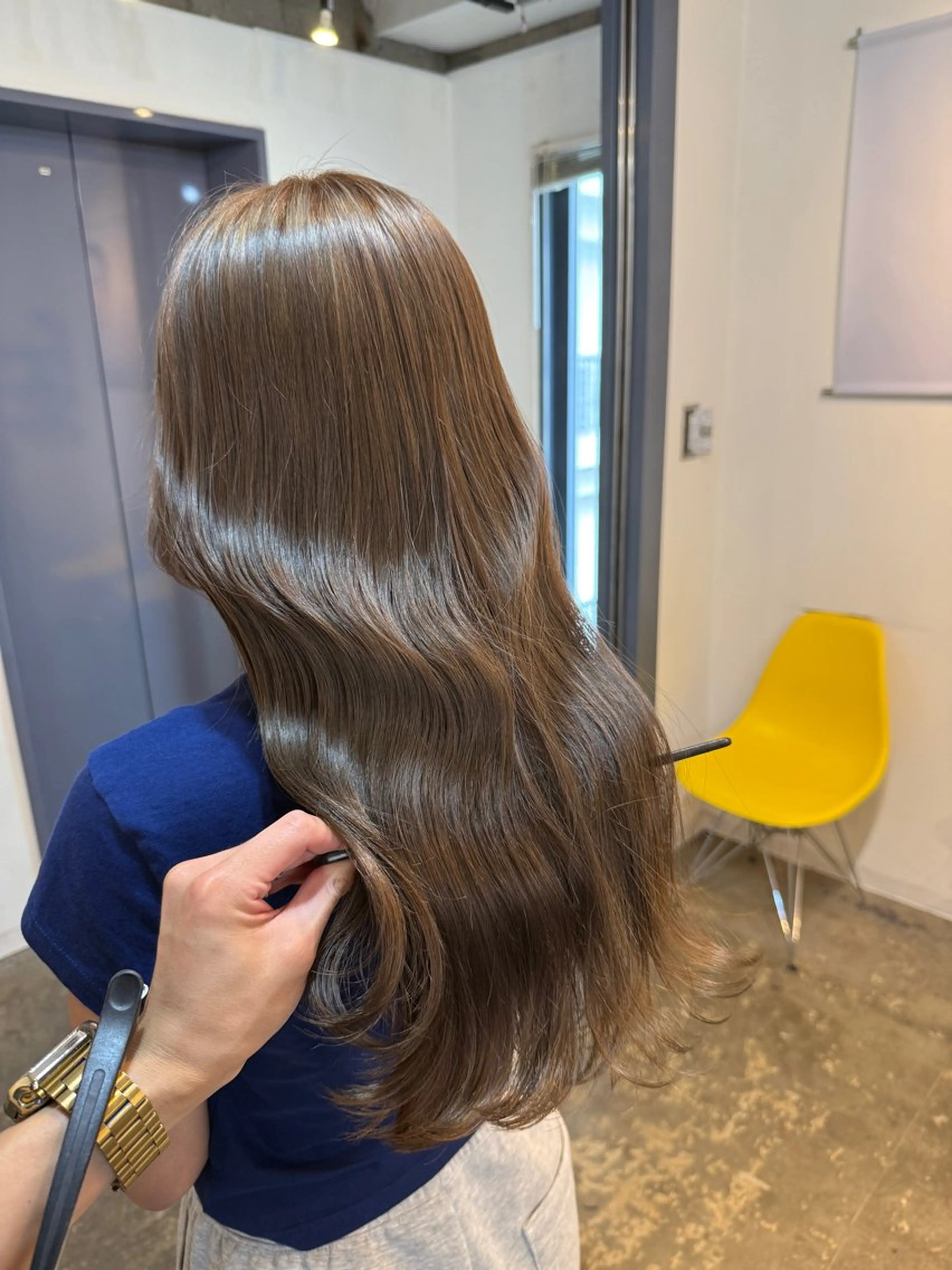 セミロング カット ヘアカラー トリートメント 縮毛矯正/レイヤー カット⭐️SHOTAのヘアスタイル