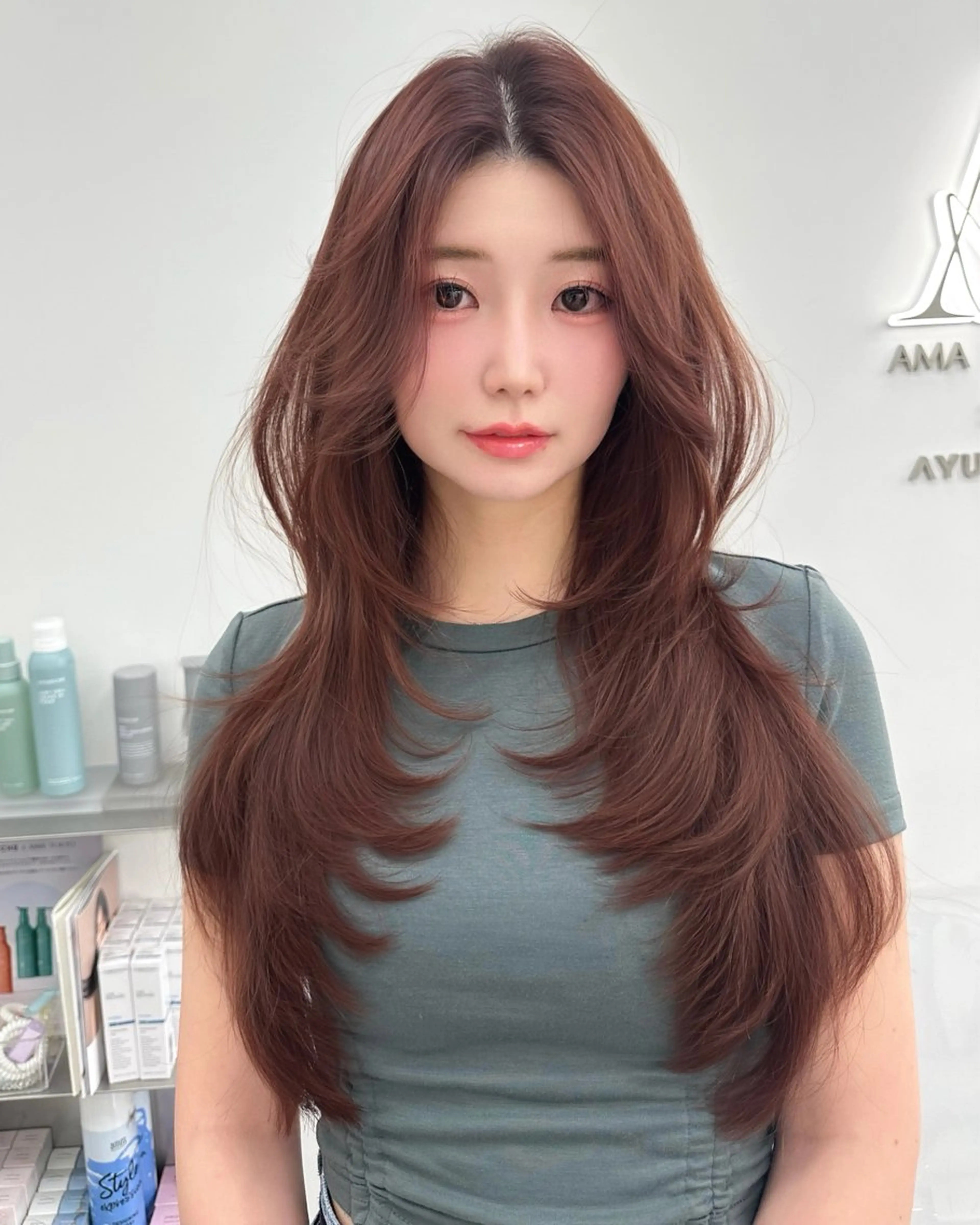 セミロング カラー 顔まわりレイヤー 顔周りカット レイヤーカット 顔周り特化/韓国ヘア /レイヤー/吉野幸大のヘアスタイル