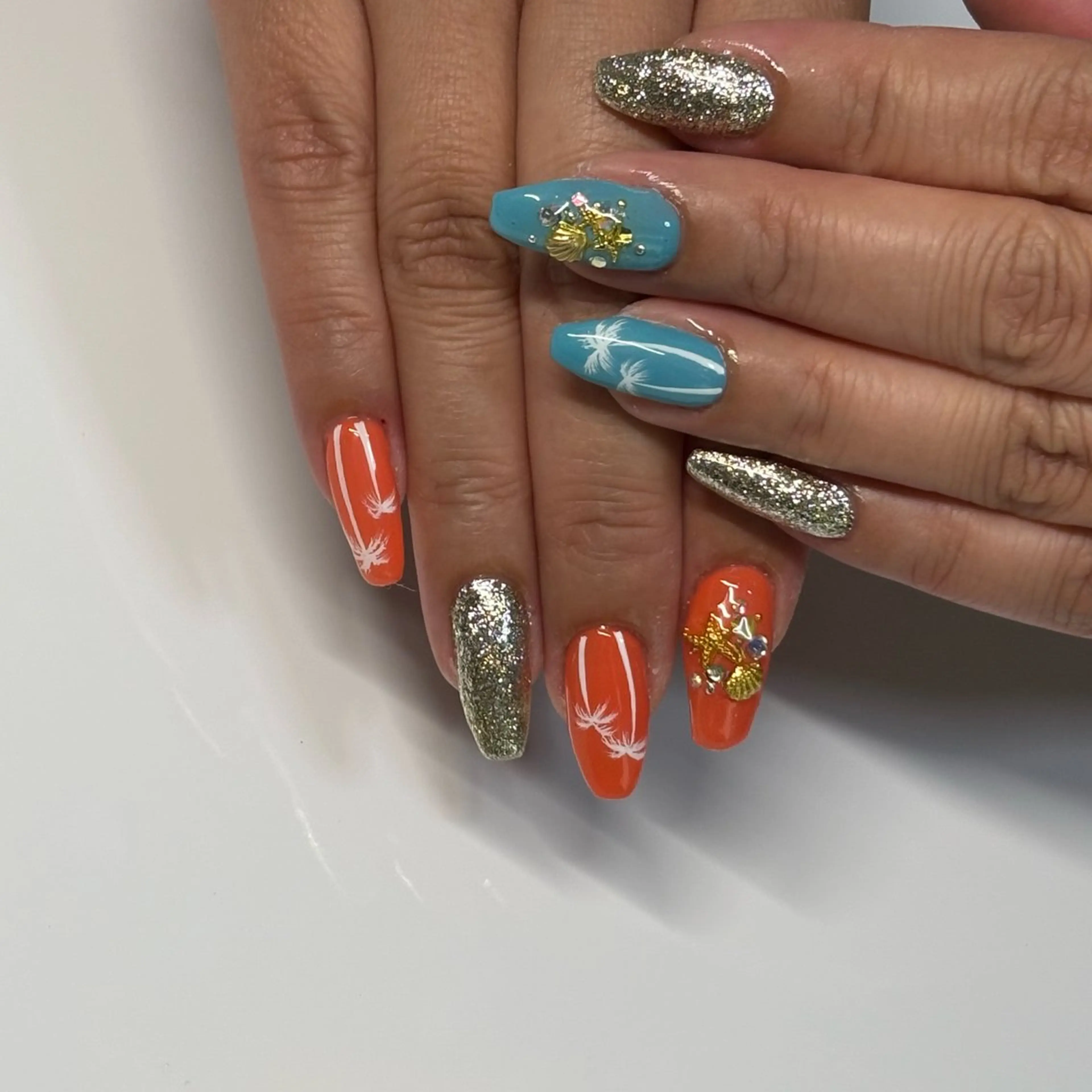 ジェルネイルやり放題🫧オフありの写真