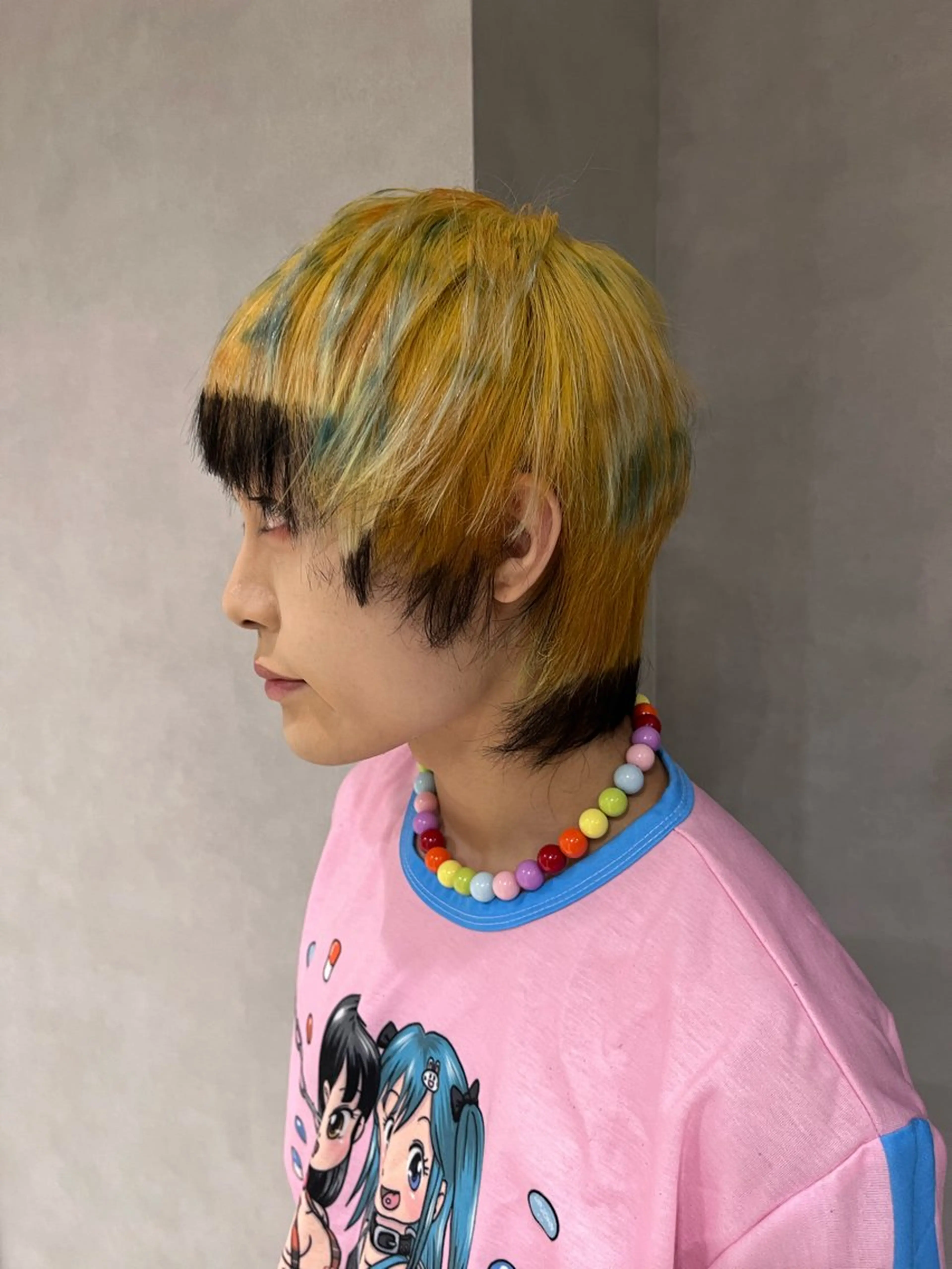 カラー ブリーチ デザインカラー NYLON.所属・ブリーチ/縮毛矯正 ❤️‍🔥シンノスケのヘアスタイル