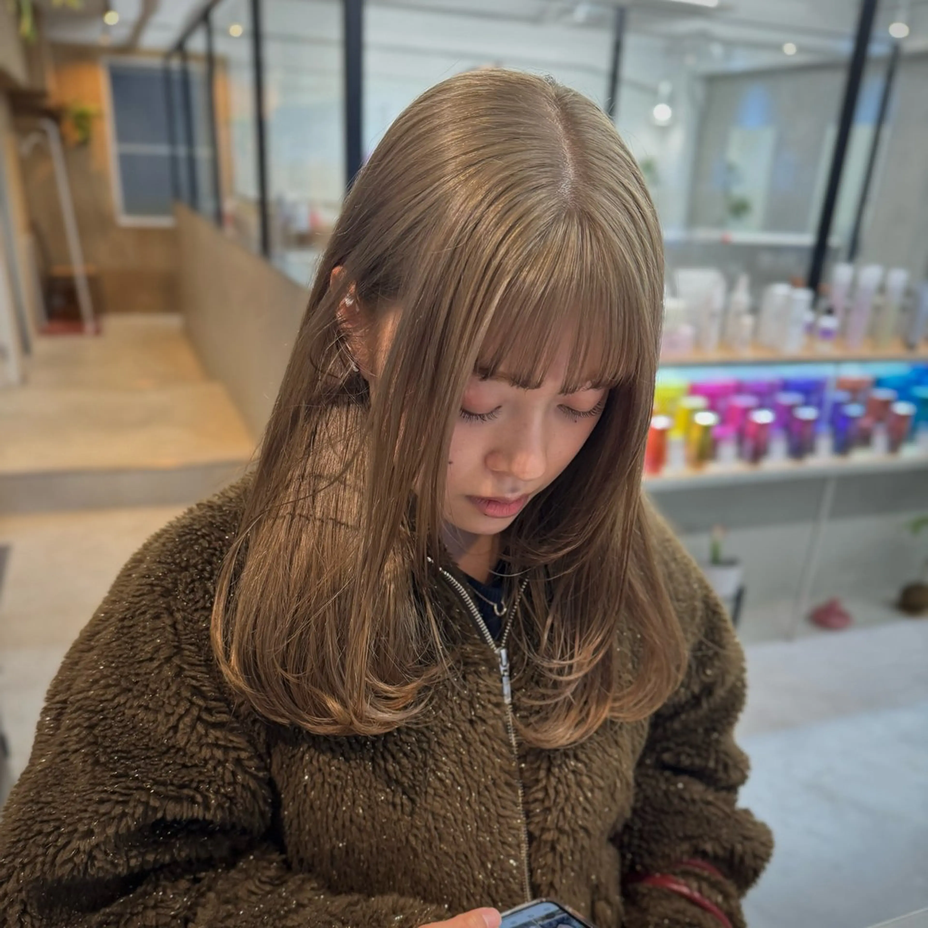 【2・3回目限定🌟】🐬【リタッチ10cm以内】ケアブリーチリタッチWカラー+Aujua4Stepトリートメント🐬の写真