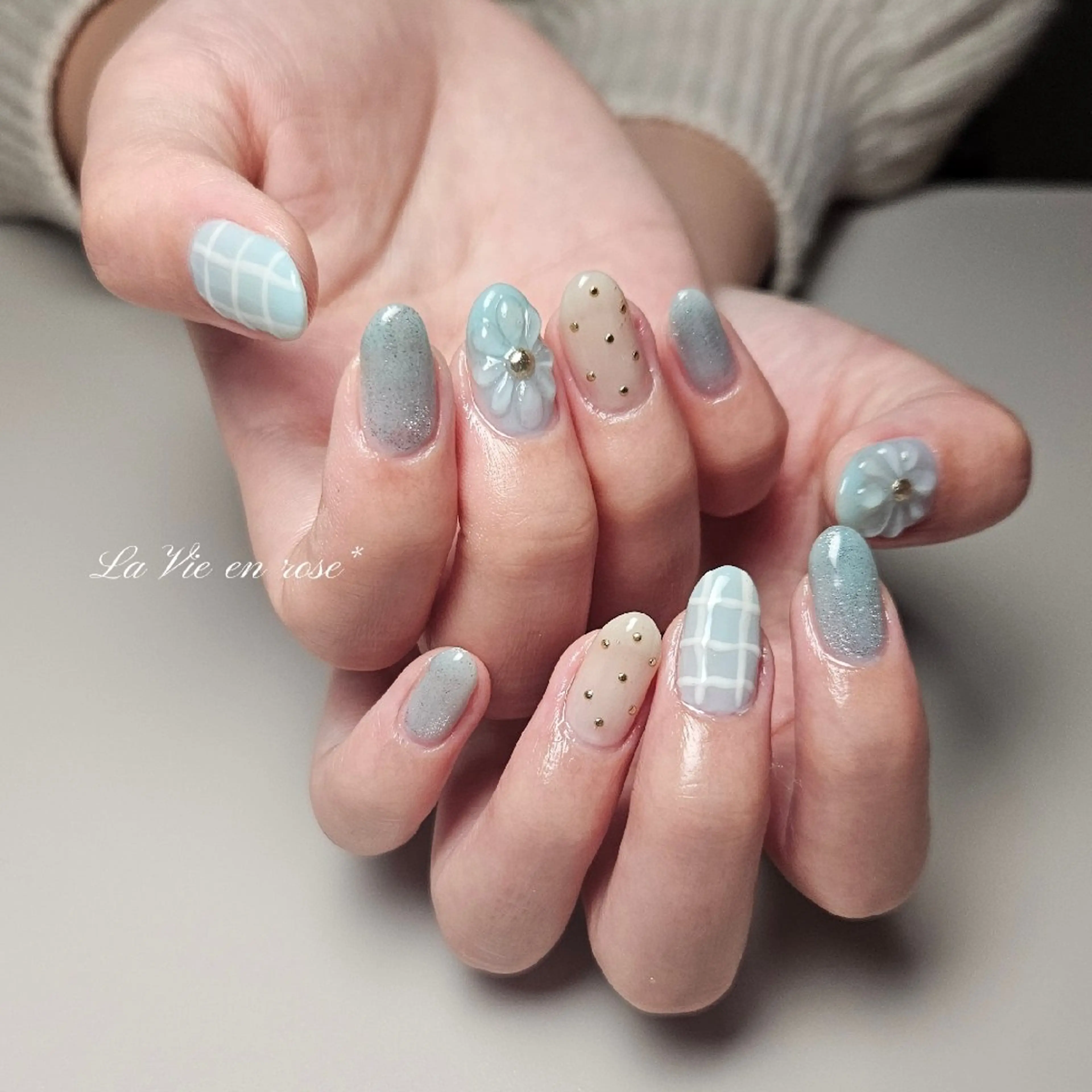 ネイル フラワーネイル ぷっくりネイル ラヴィアン ローズのネイルデザイン