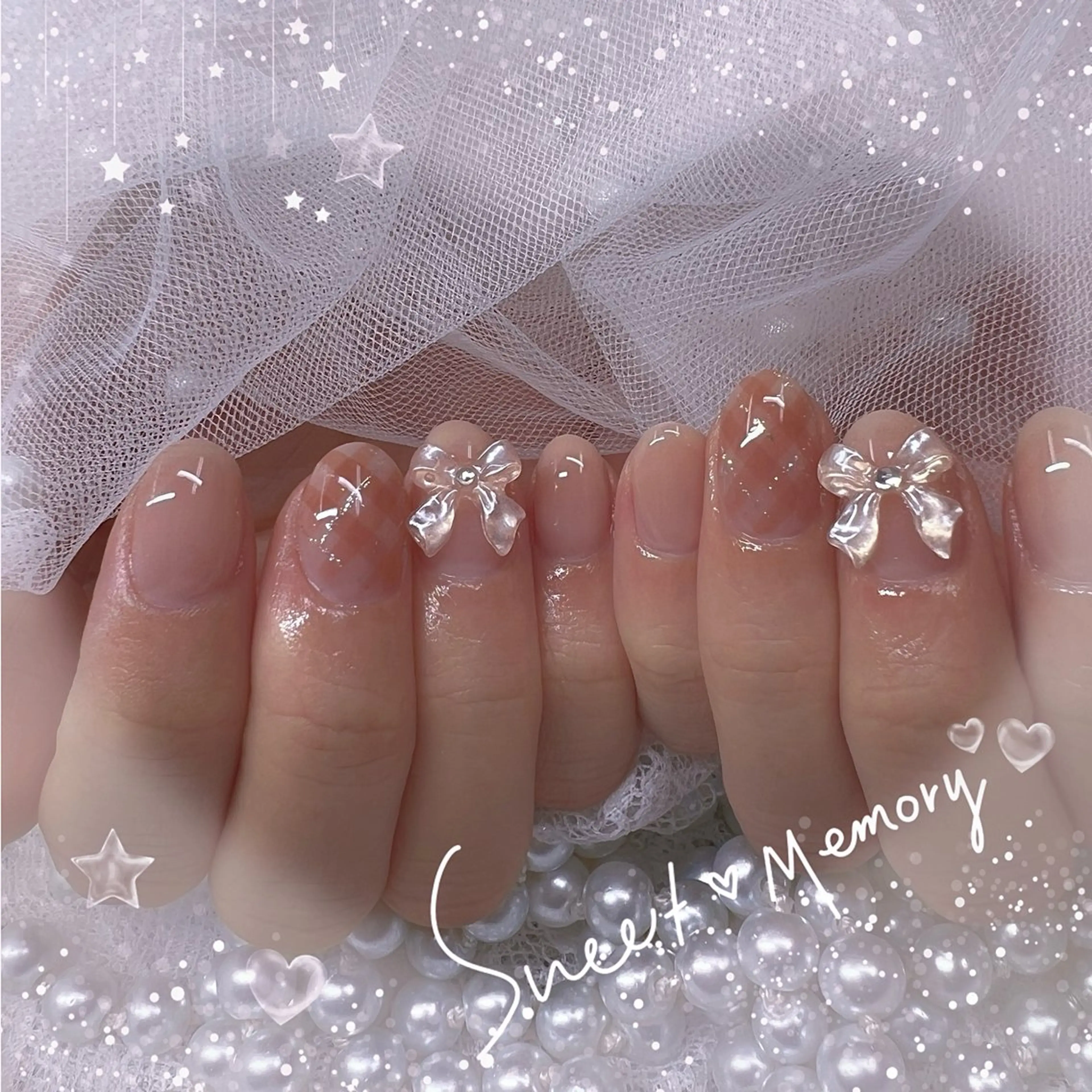 ネイル チークネイル フレンチネイル ガーリー ガラスフレンチ グラデーション ハンドネイル Chill Nailsalonのネイルデザイン