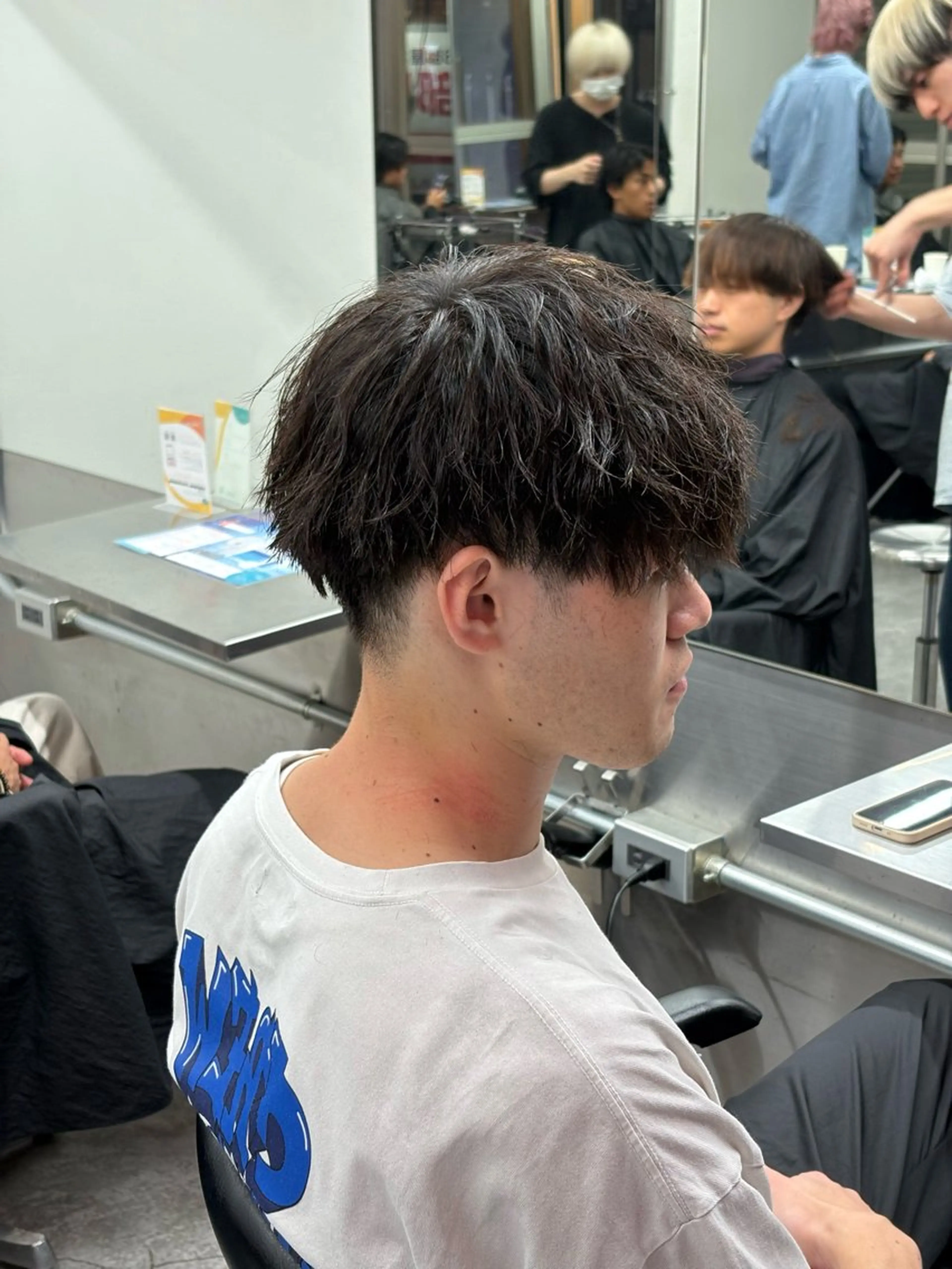 ミディアム カラー パーマ メンズ カット ヘアセット メンズパーマ特化 🔥韓国ヘア職人🔥のヘアスタイル