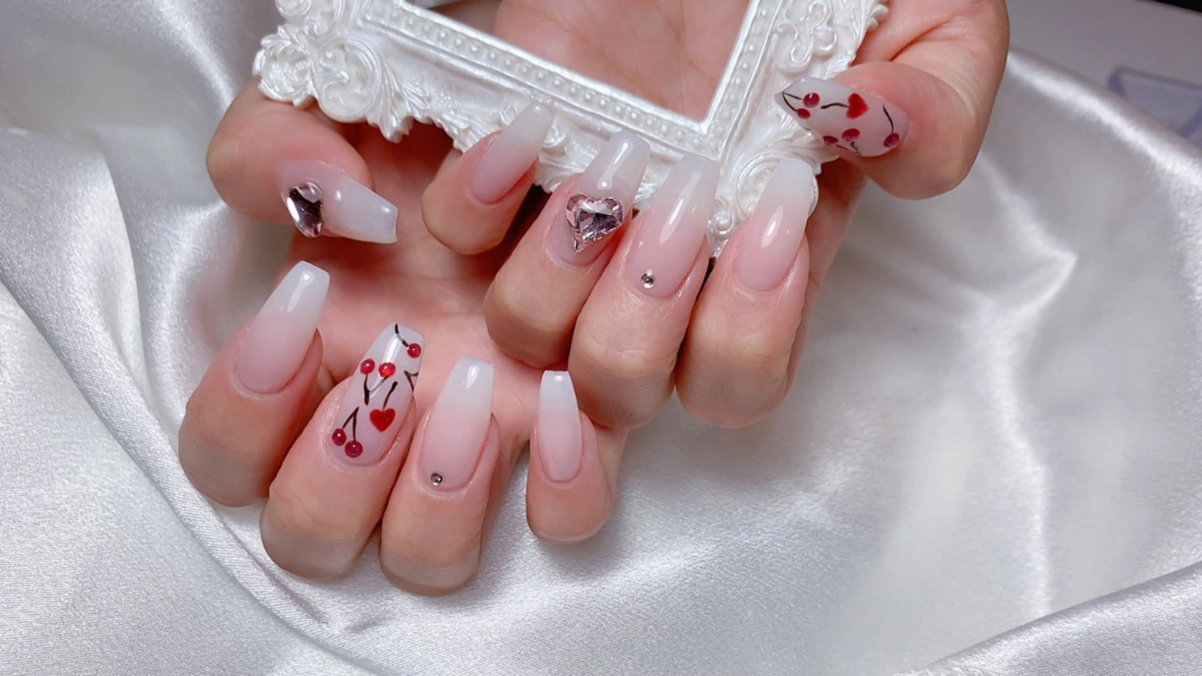 ネイル アートネイル ハンドネイル ネイルサロン ルミア Lumia 店長のネイルデザイン