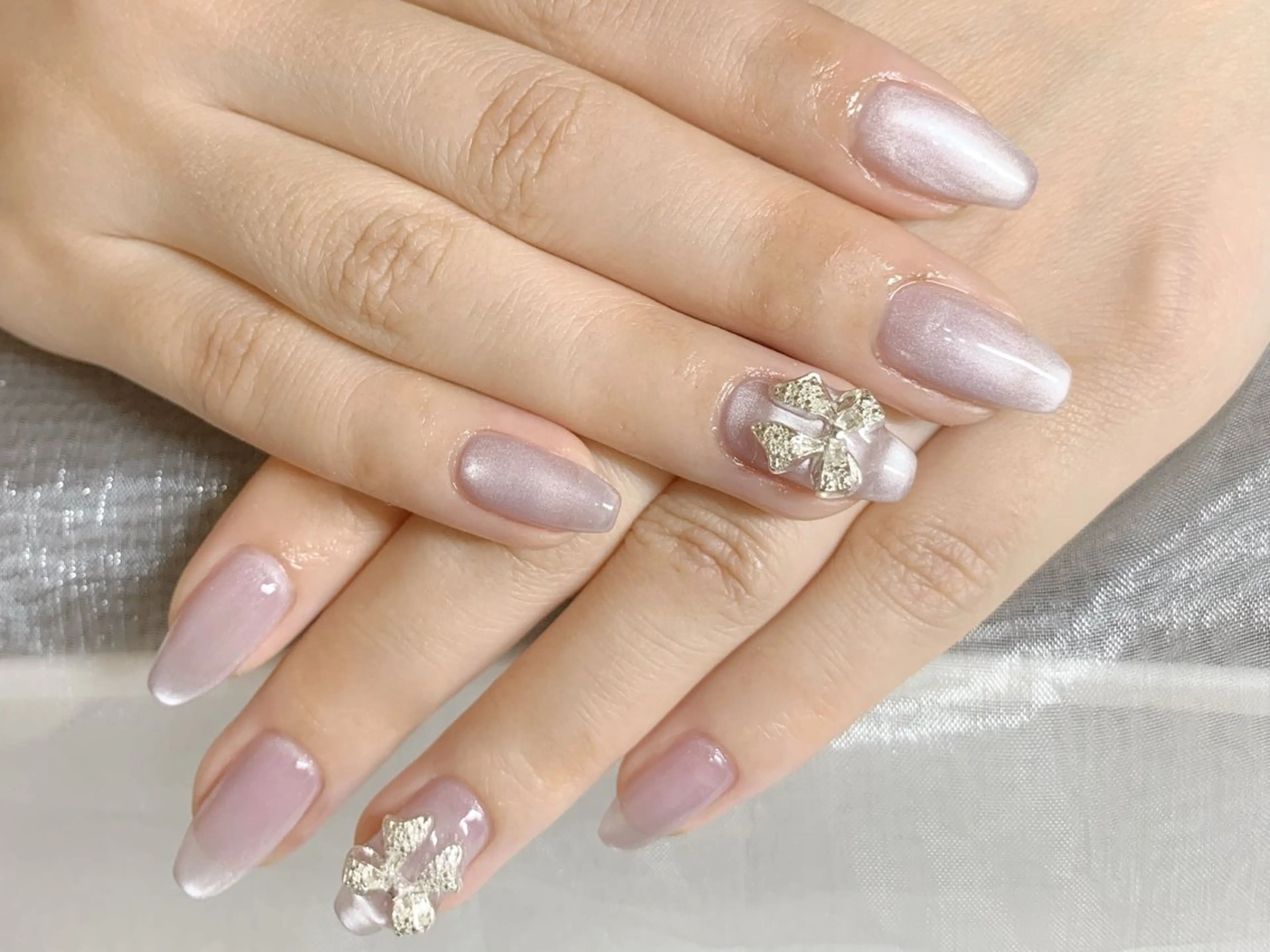 ネイル マグネットネイル オフィスネイル 春ネイル ハンドネイル mira-cle大濱美容アカデミー所属・AI NAのネイルデザイン