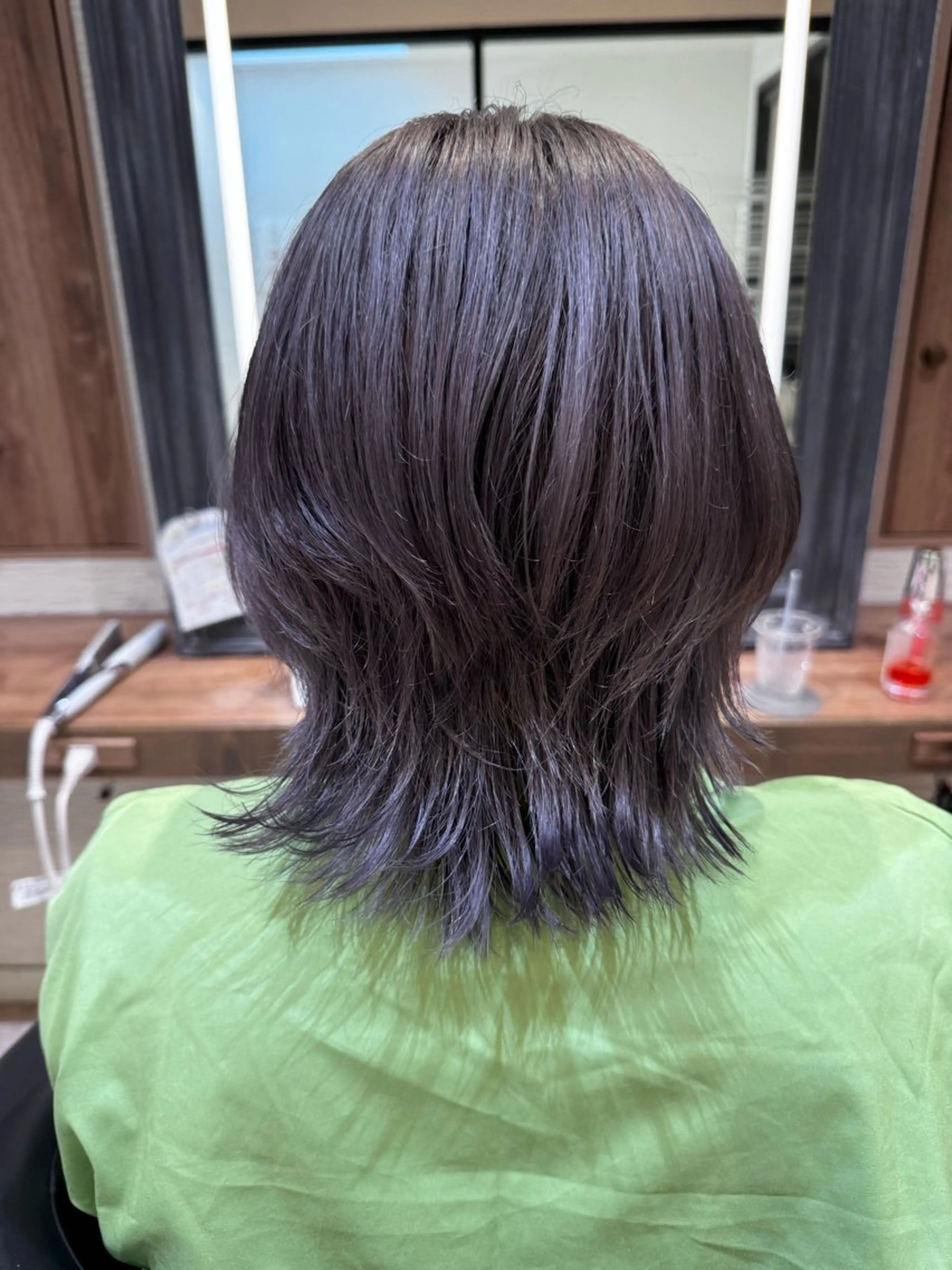 ミディアム ウルフカット ヘアカラー 🐺ウルフ× ハイトーン🐺MOEのヘアスタイル