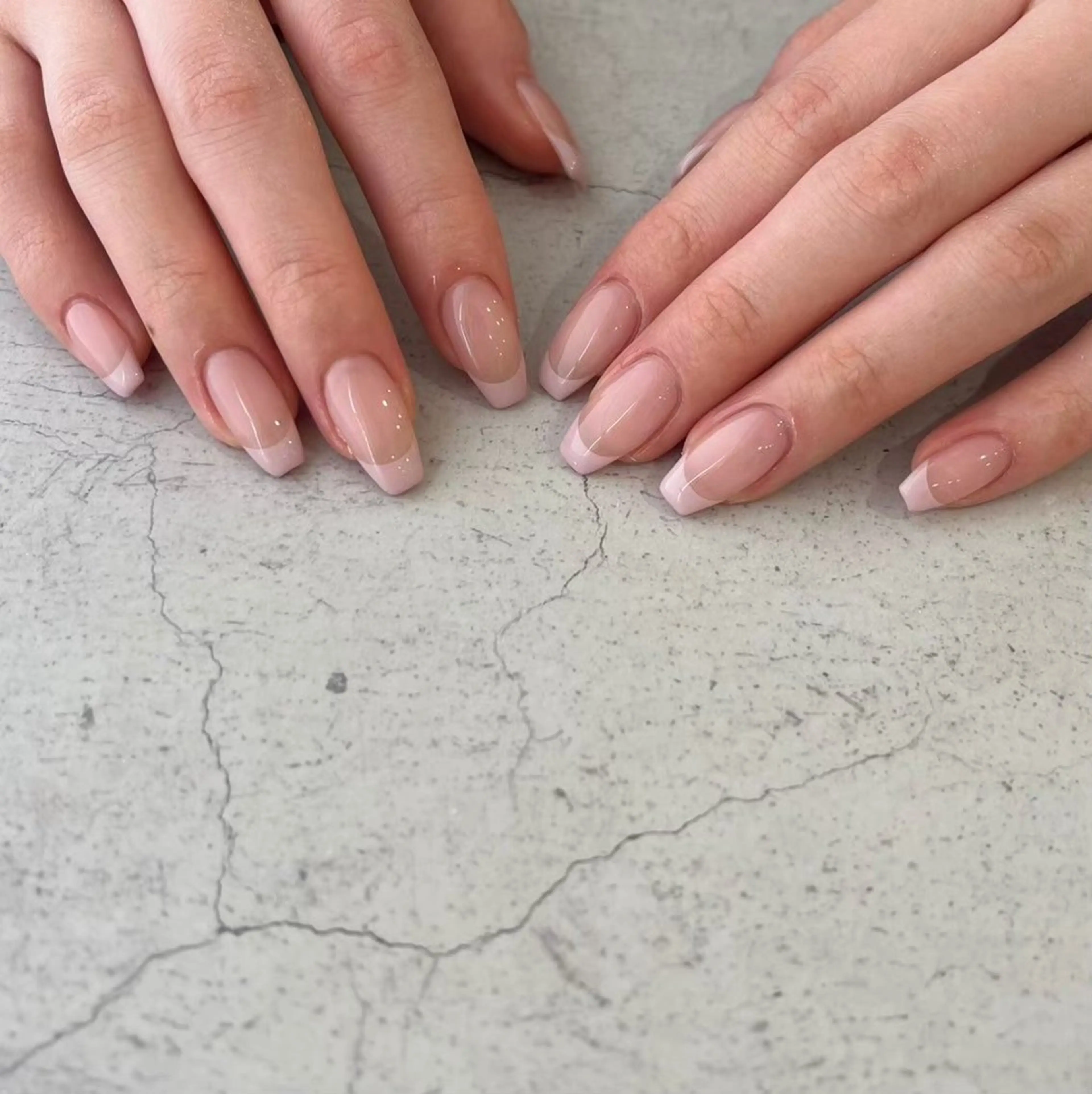 ハンド(オフなし).1カラー+フレンチネイルの写真