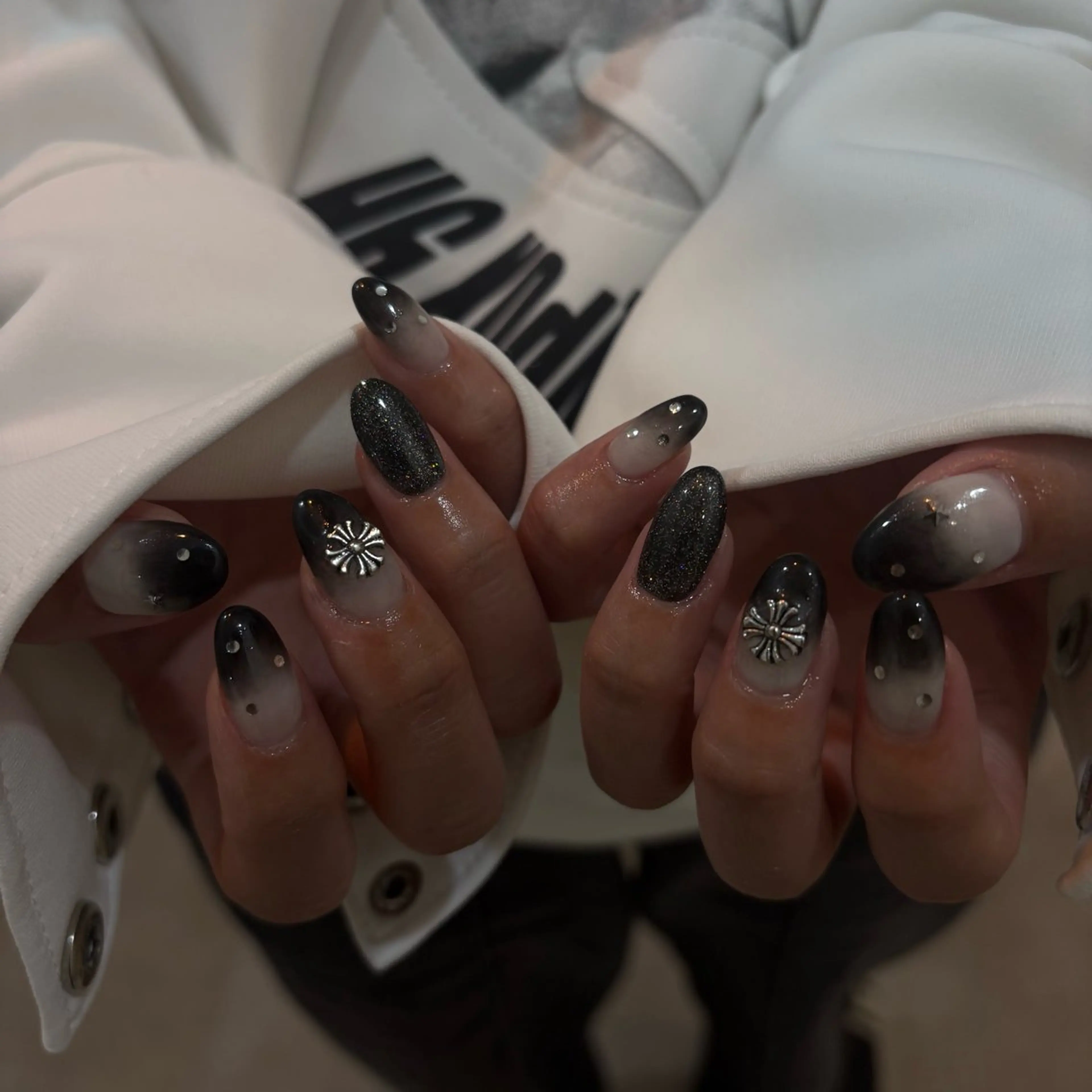 ネイル ハンドネイル ハンドケア THE BALM Noahのネイルデザイン