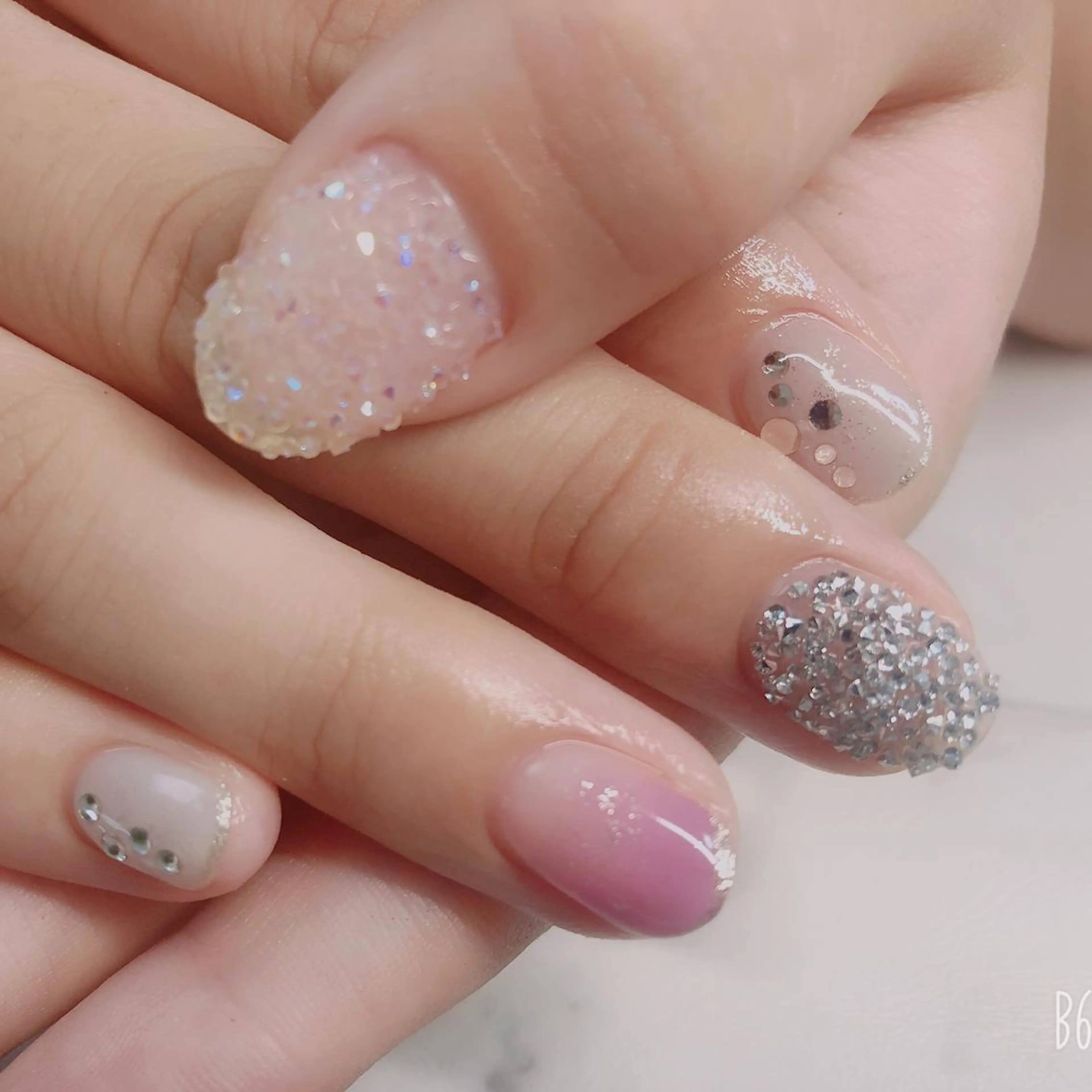 ネイル ネイルサロンエクラ 🫧Shizukaのネイルデザイン