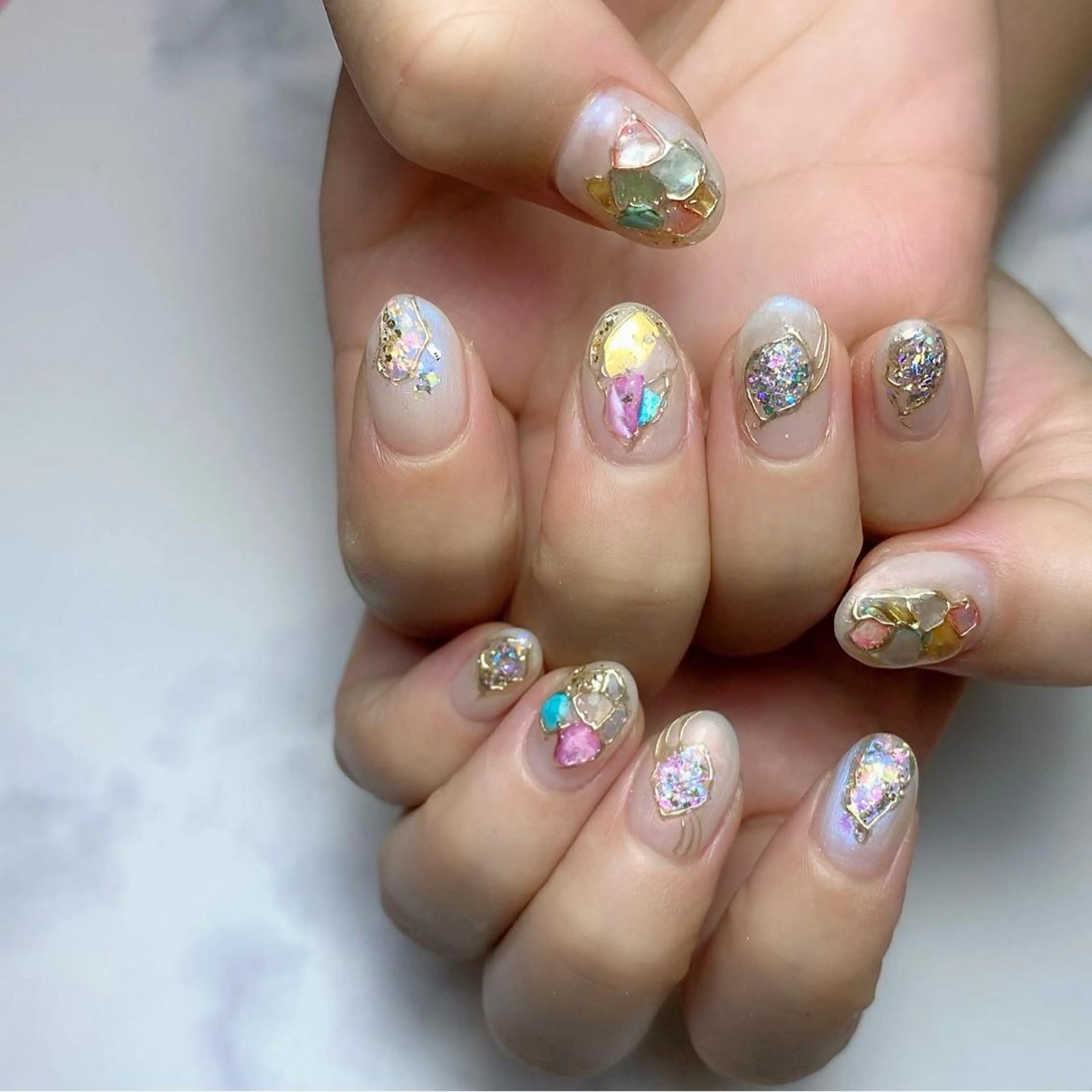 ネイル ホログラムネイル ミラーネイル Nail ameria megu所属・ameria meguのネイルデザイン
