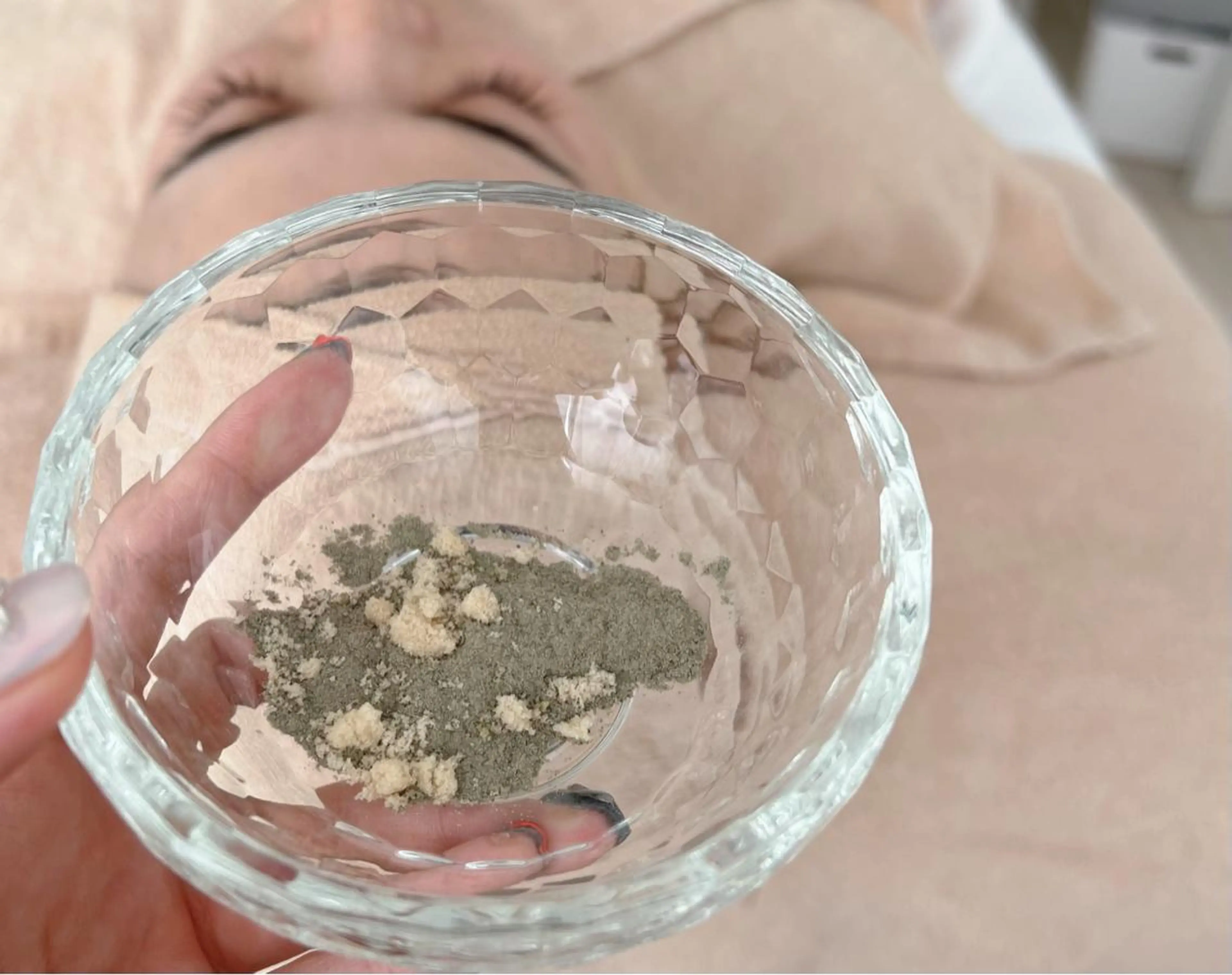 ハーブピーリング /毛穴ケア/脱毛/韓国ツヤ肌専門店【HARU.】所属・韓国ツヤ肌ピーリング ハーブ脱毛HARU.のエステ・リラクイメージ