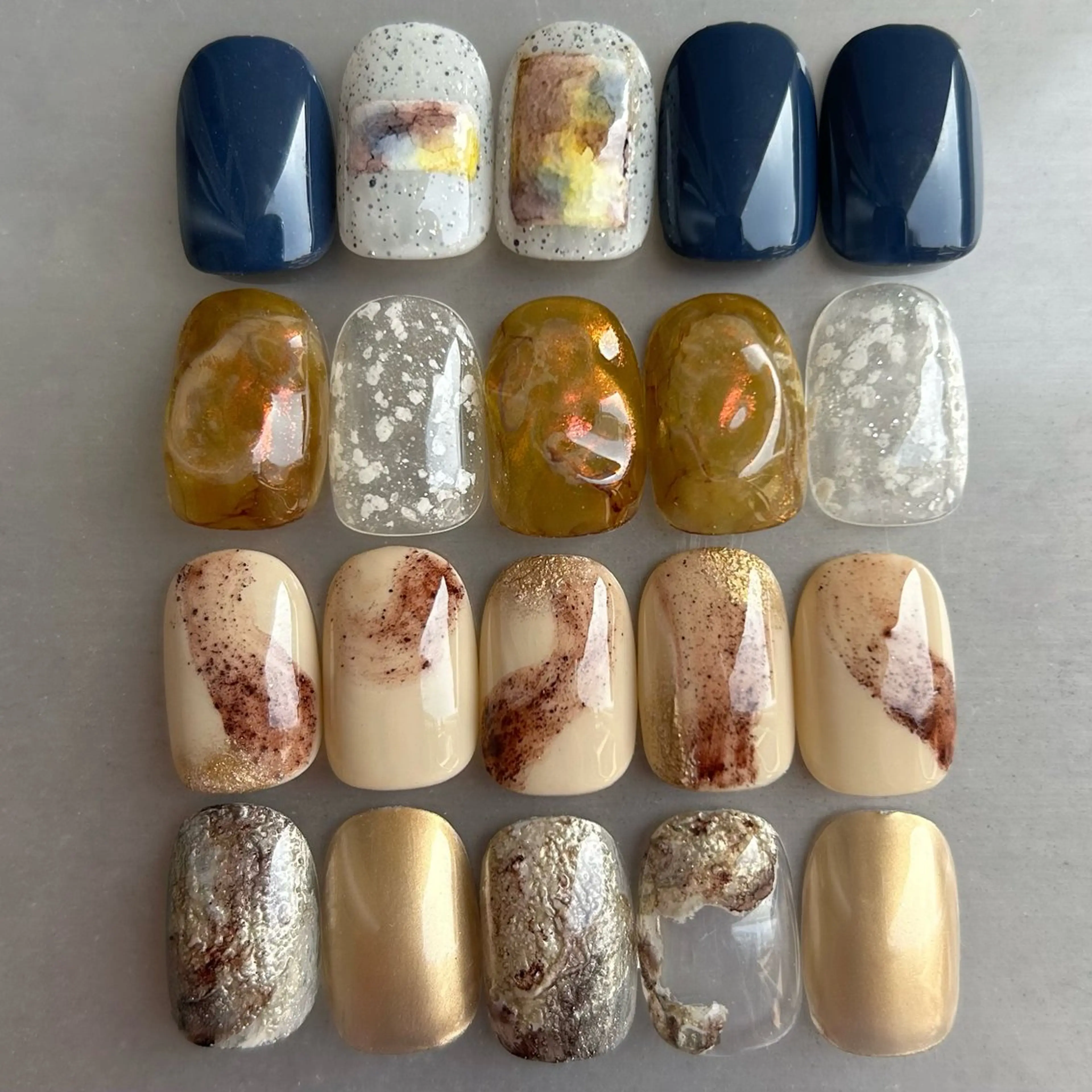 ネイル ayumi / Manonのネイルデザイン