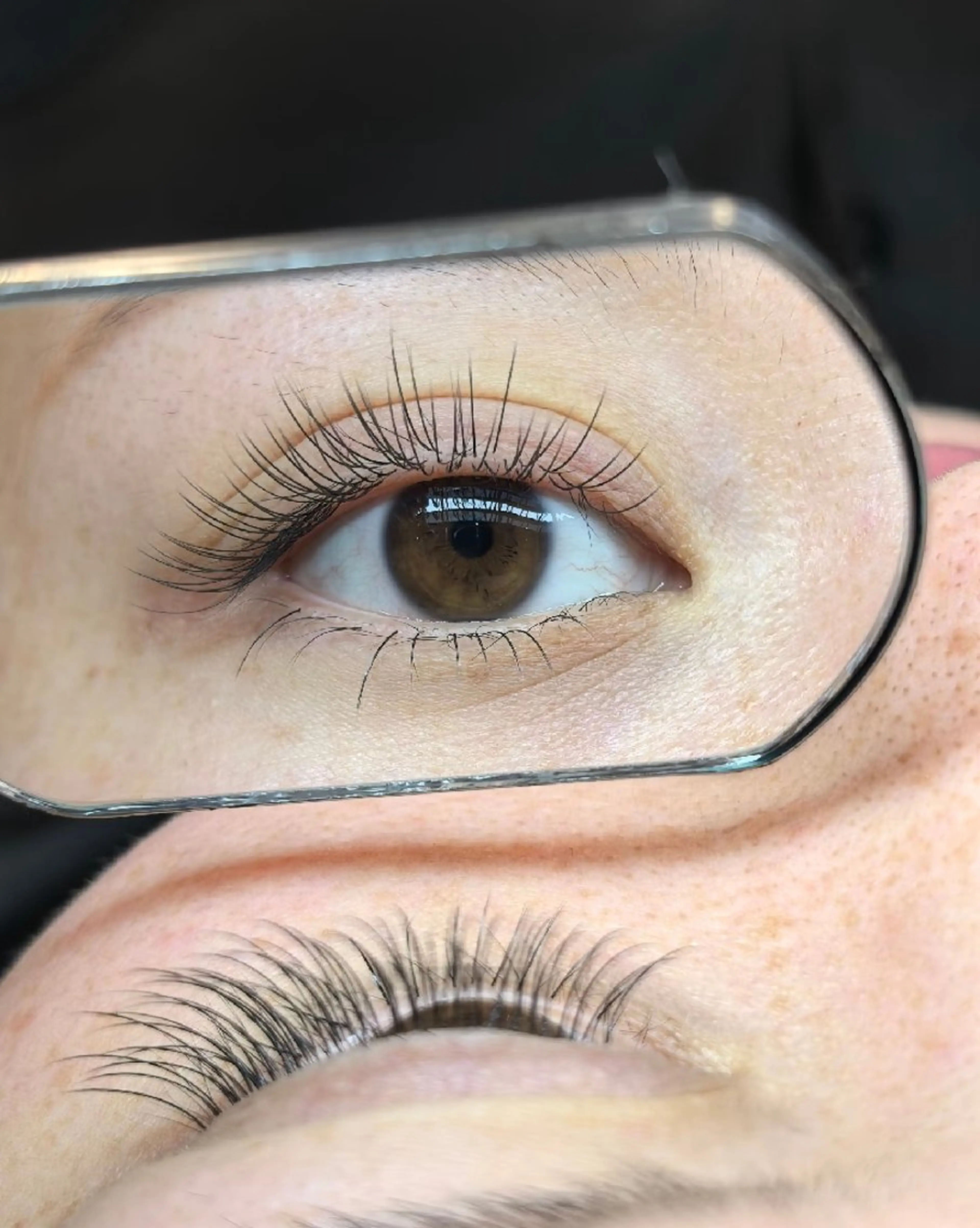 マツエク・マツパ フラットラッシュ マツエク LB美容サロン　池袋東口店所属・古賀 みゆのマツエク・マツパデザイン