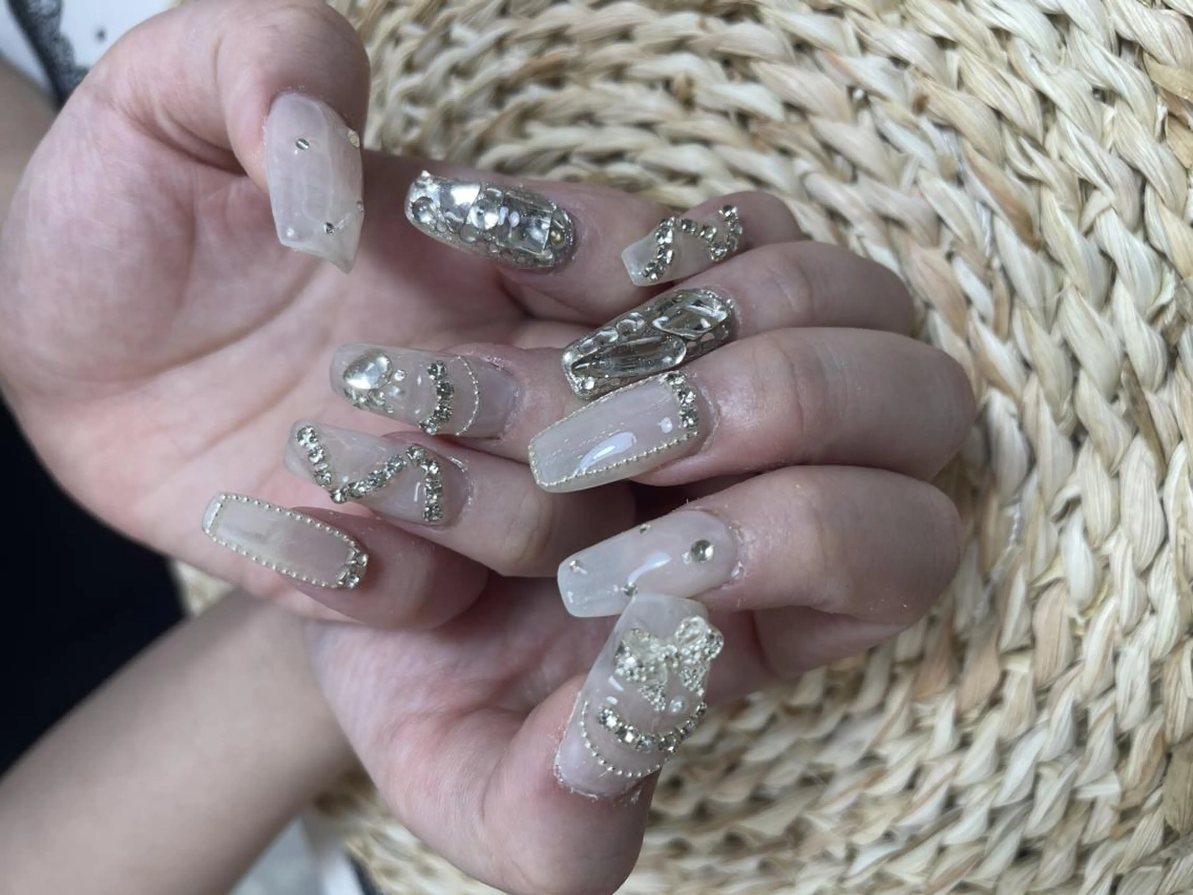 ネイル ハンドネイル DEMAIN- 🌹のネイルデザイン