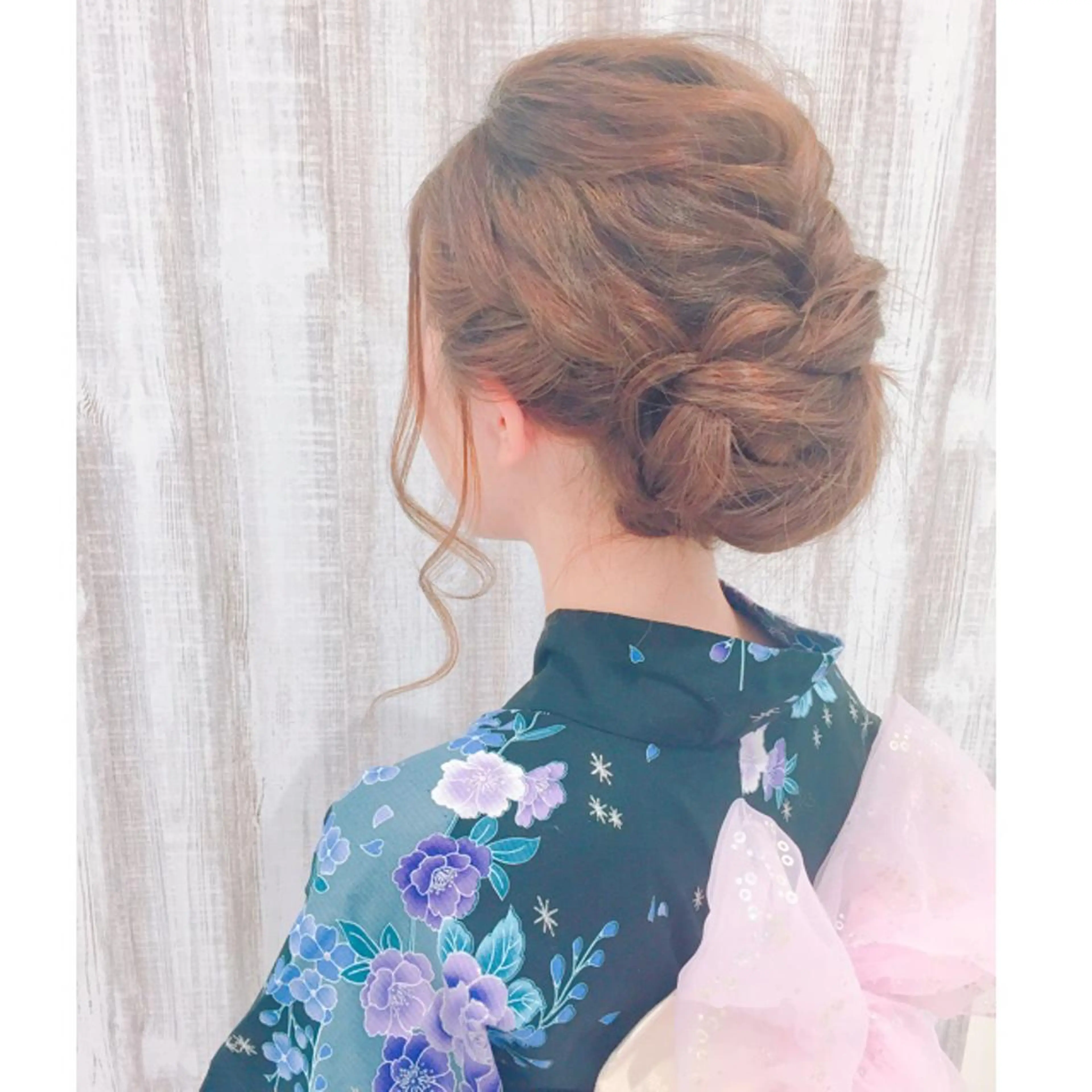 ロング ヘアアレンジ 透明感♡︎♡︎ 佐々木早苗のヘアスタイル