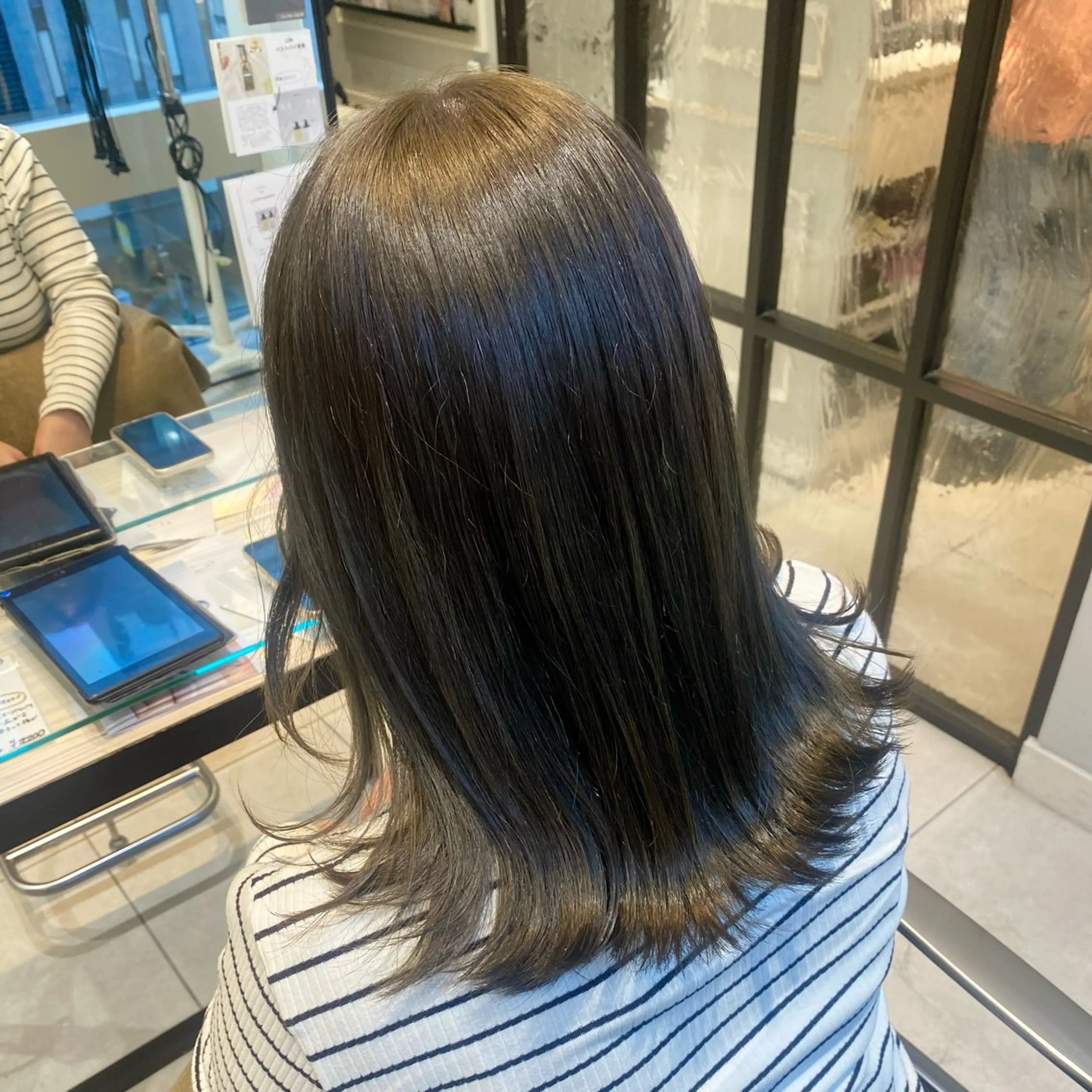 セミロング カット ヘアカラー トリートメント 韓国ヘア🍒渡辺 咲🍒のヘアスタイル