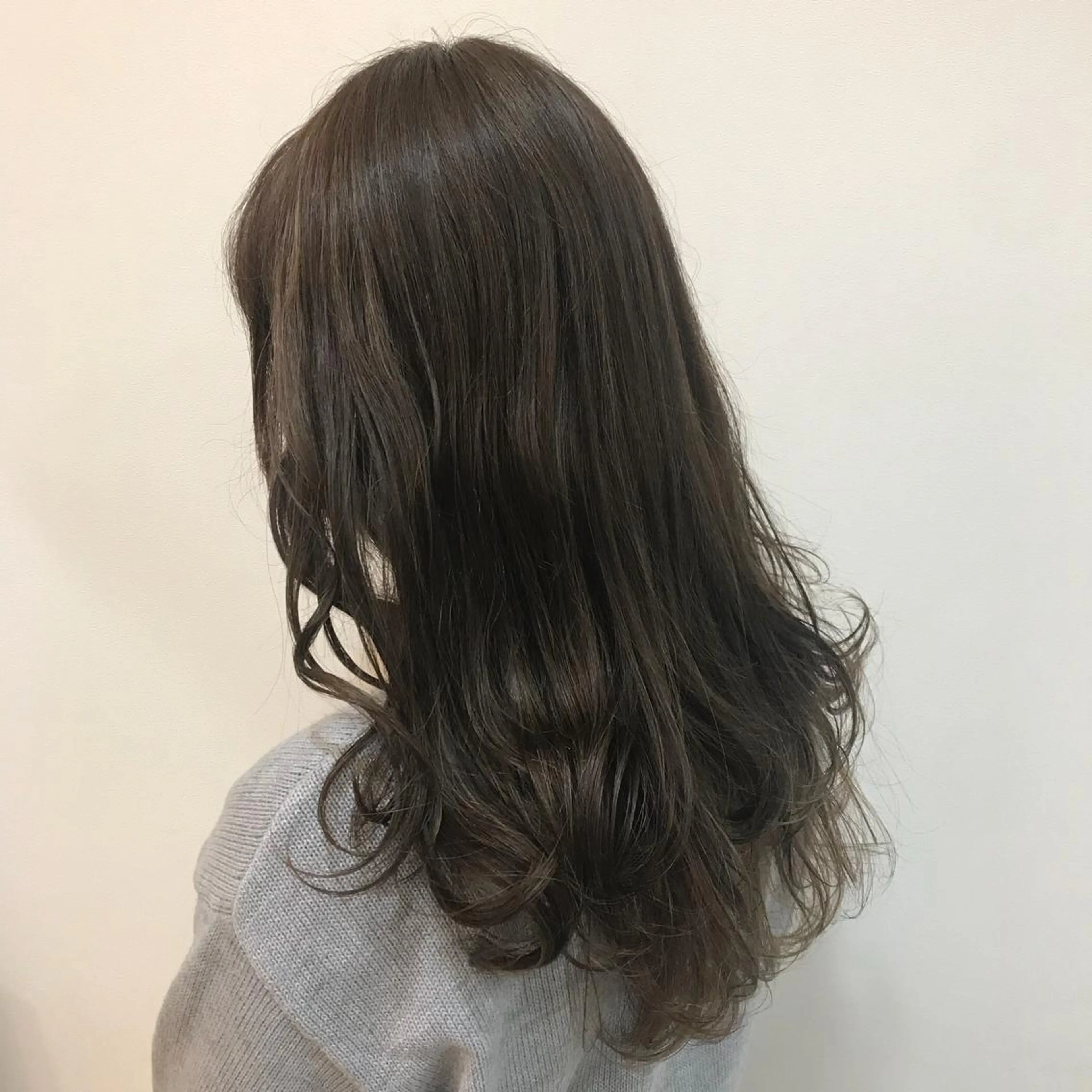 ロング カラー ヘアアレンジ 馴染ませNo.1🧃 エクステ・アレンジのヘアスタイル