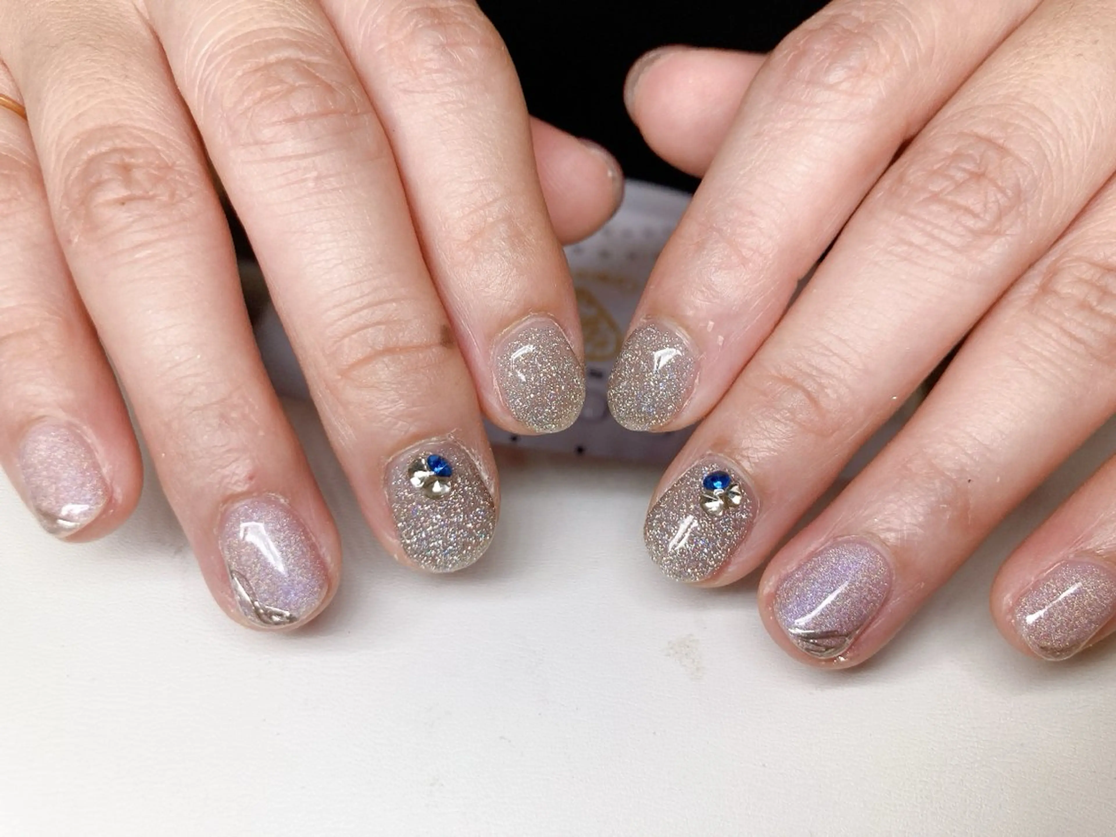 ネイル ECLAT エクラ所属・寺山 千鶴のネイルデザイン