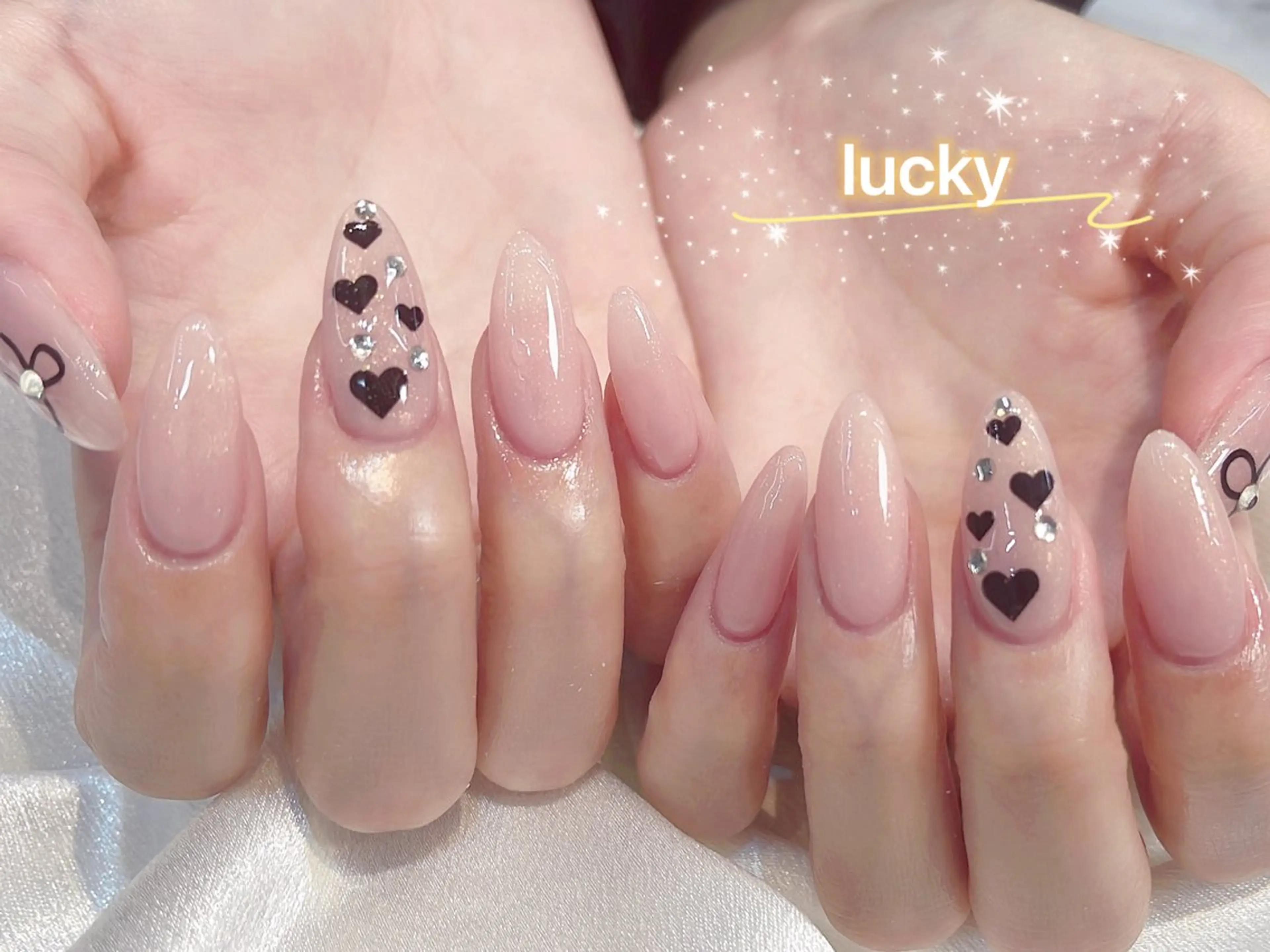 ネイル アートネイル チークネイル 長さ出し フットネイル ジェルネイル ハンドネイル ハンドケア ラッキーネイルサロン 西川口東口店のネイルデザイン