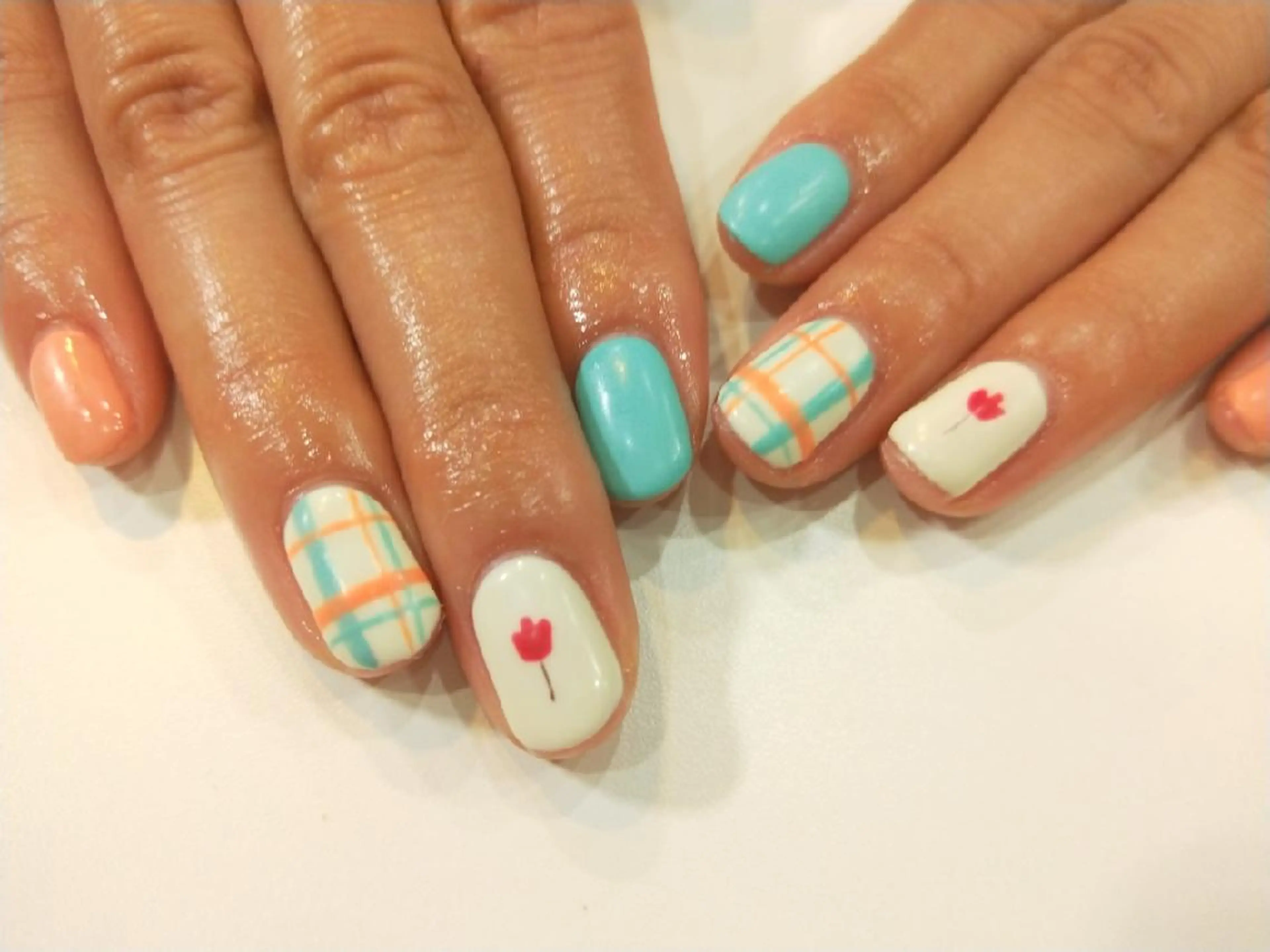 ネイル ハンドネイル ハンドケア R'well所属・はばすみれ🎀ﾈｲﾙ 光ﾌｪｲｼｬﾙ ﾍｱのネイルデザイン