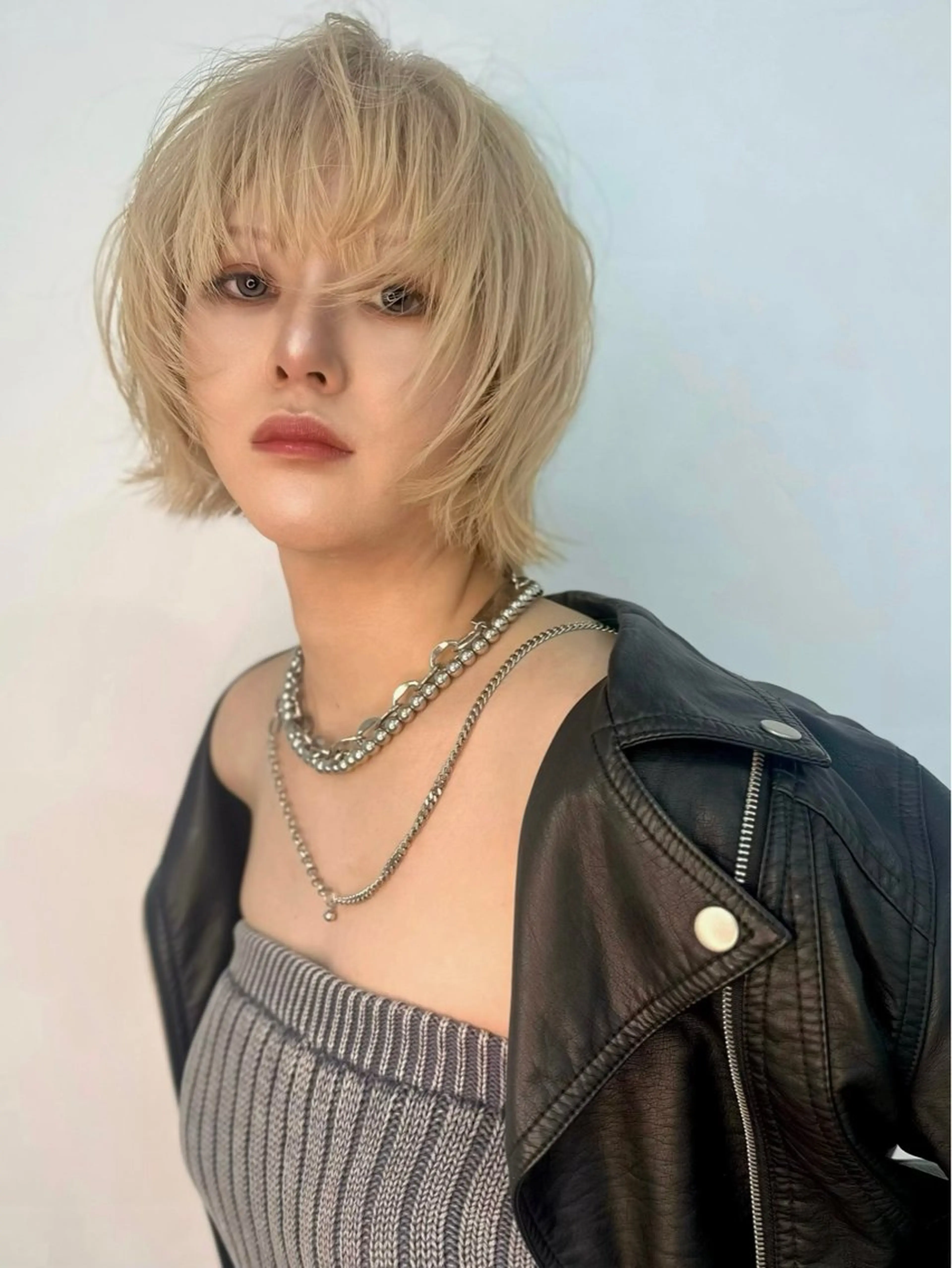 ショート カラー ボブレイヤー ハイトーンカラー ボブ レイヤーカット エスポワール所属・YUSHI HORIUCHIのヘアスタイル