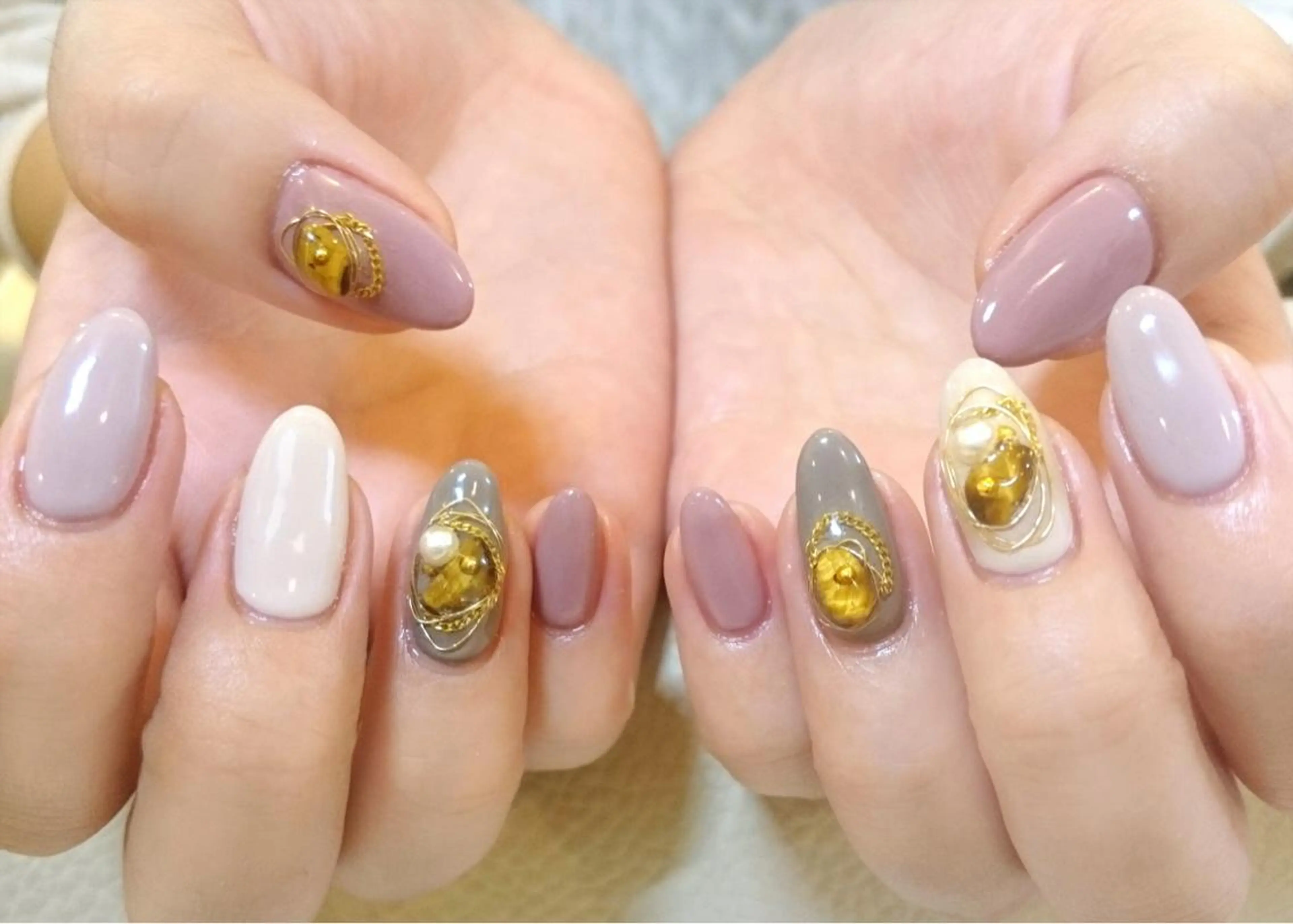 ネイル ネイル＆フラワーサロン〜Ri✦hiro〜鳥栖店所属・HIRATA RIEのネイルデザイン