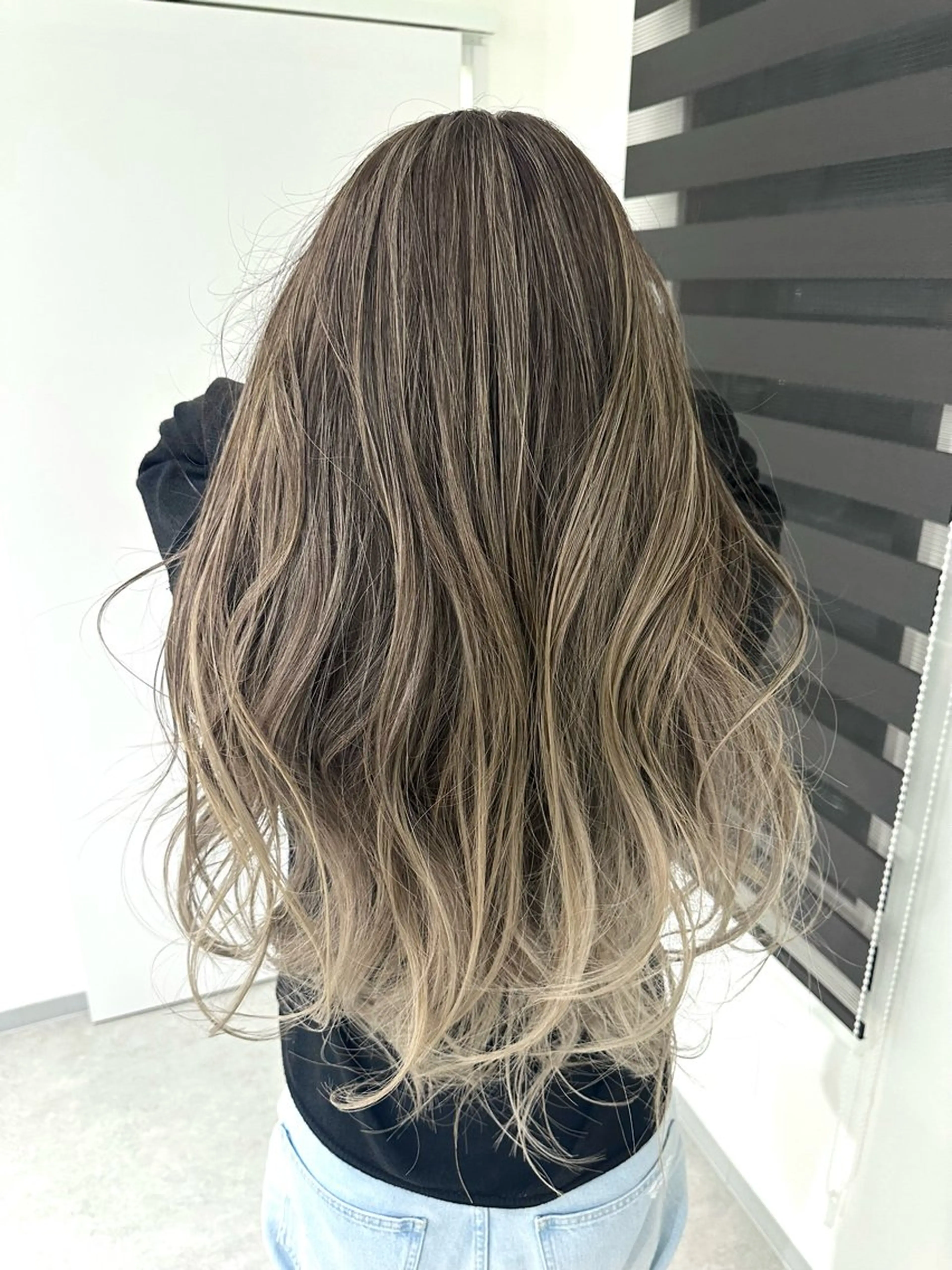 ロング カラー ヘアカラー 加藤 佑二のヘアスタイル