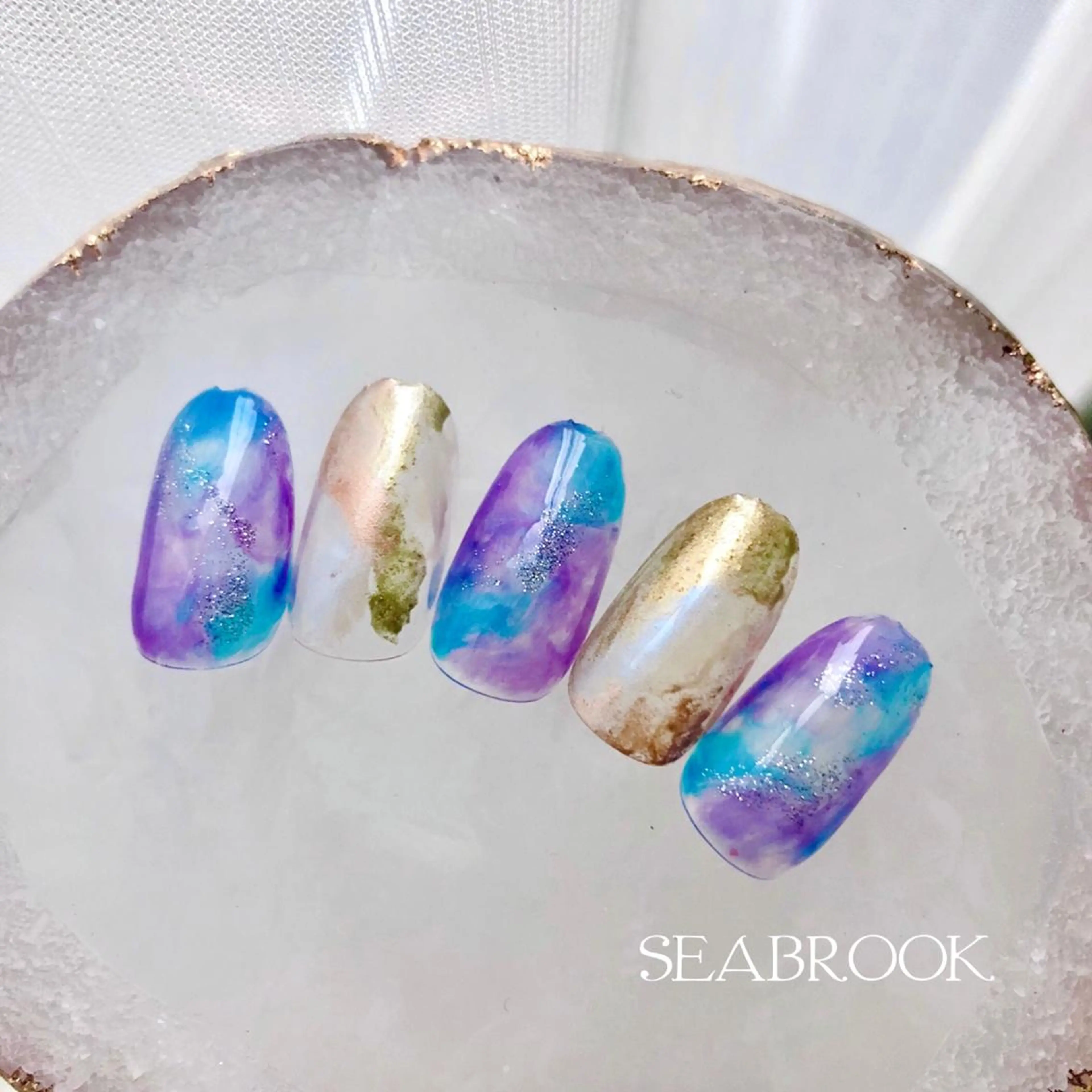 ネイル 鈴木 奈穂子のネイルデザイン