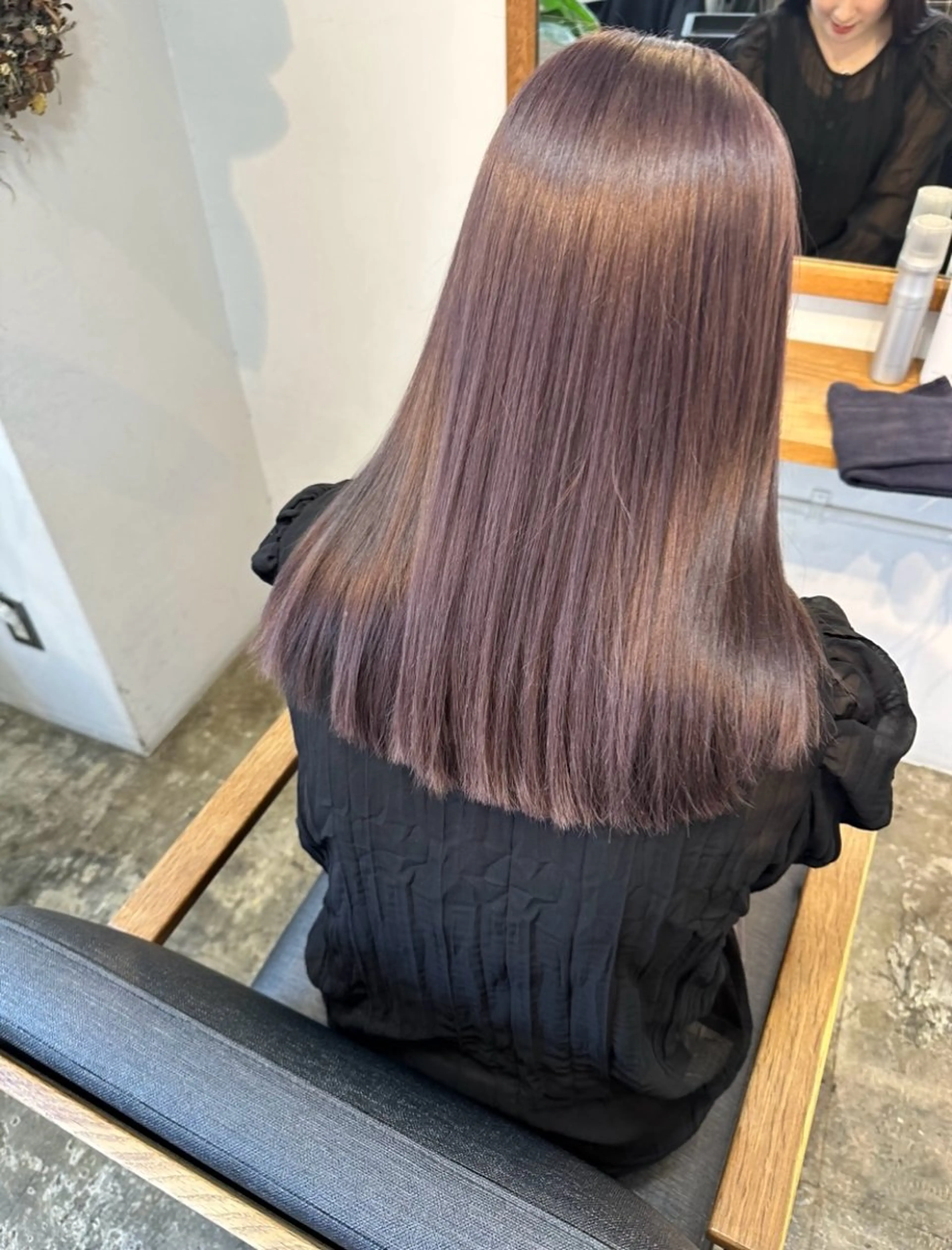 カラー knock所属・knock　國友 華乃のヘアスタイル