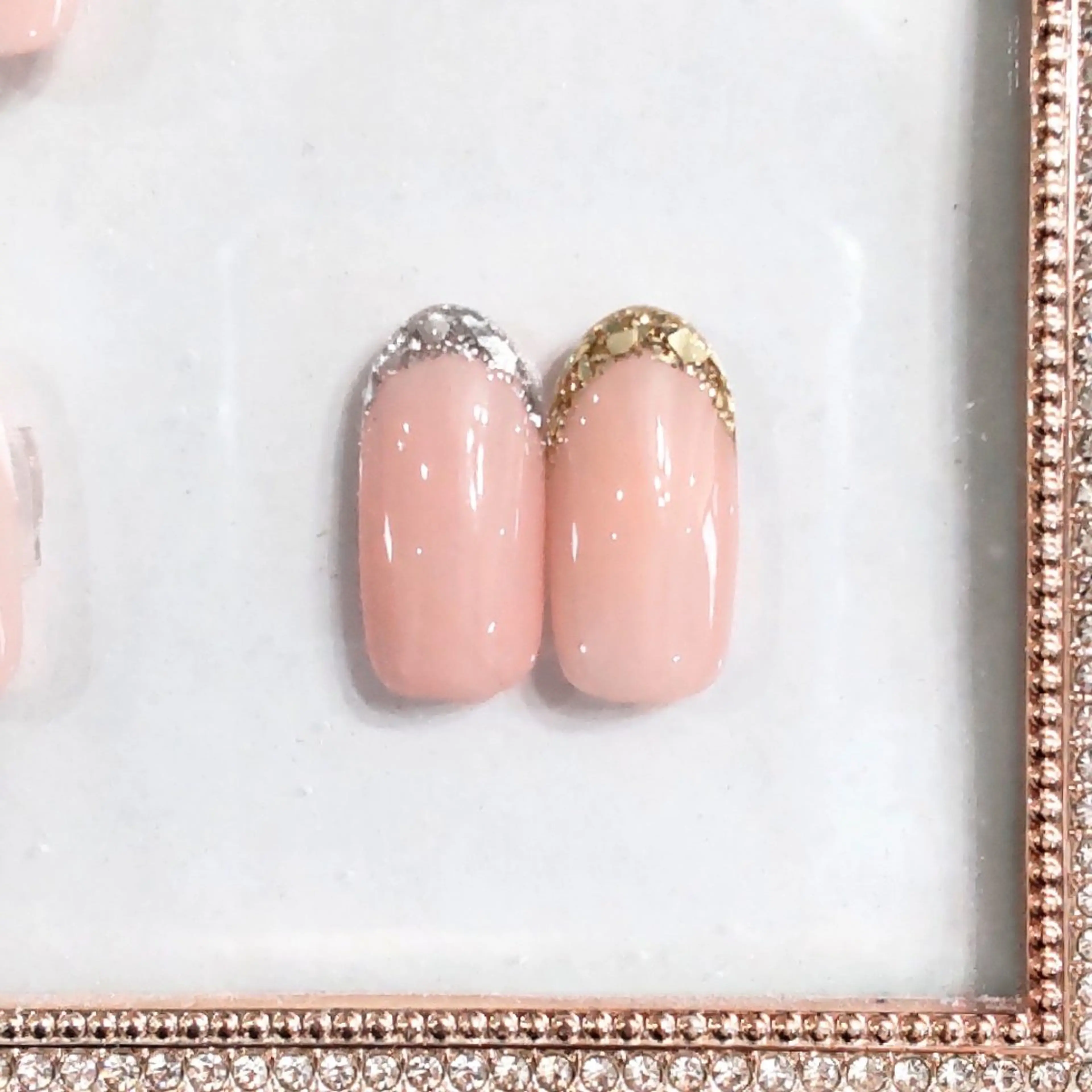 ネイル フレンチネイル ガラスフレンチ CHOUETTE所属・CHOUETTE MIOのネイルデザイン