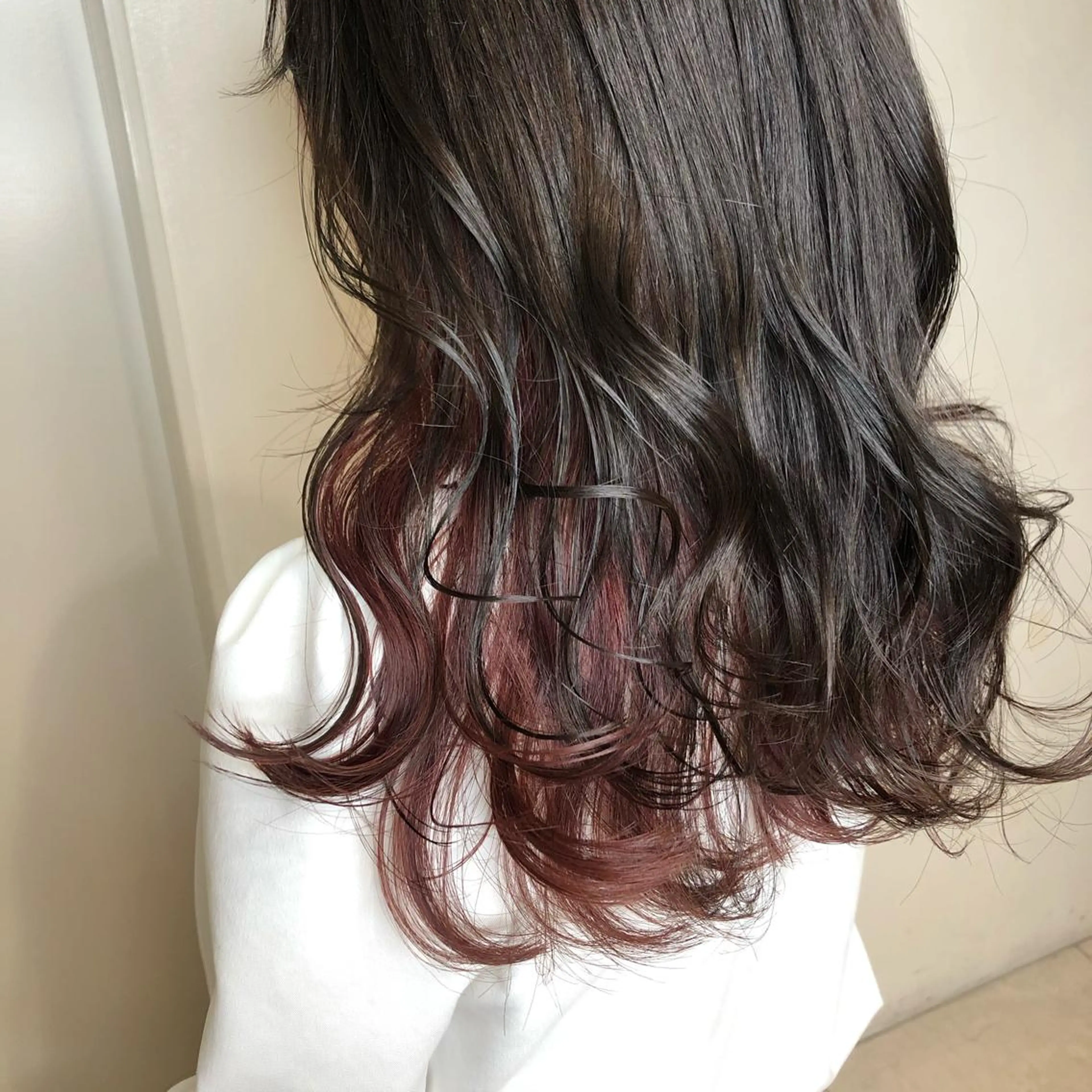 セミロング カラー ヘアアレンジ マツエク・マツパ ピンクカラー カラーマツエク ヘアカラー トリートメント Noah's　Ark所属・透明感カラー🫧ヘア セット🫧松本菜月の眉毛・アイブロウイメージ