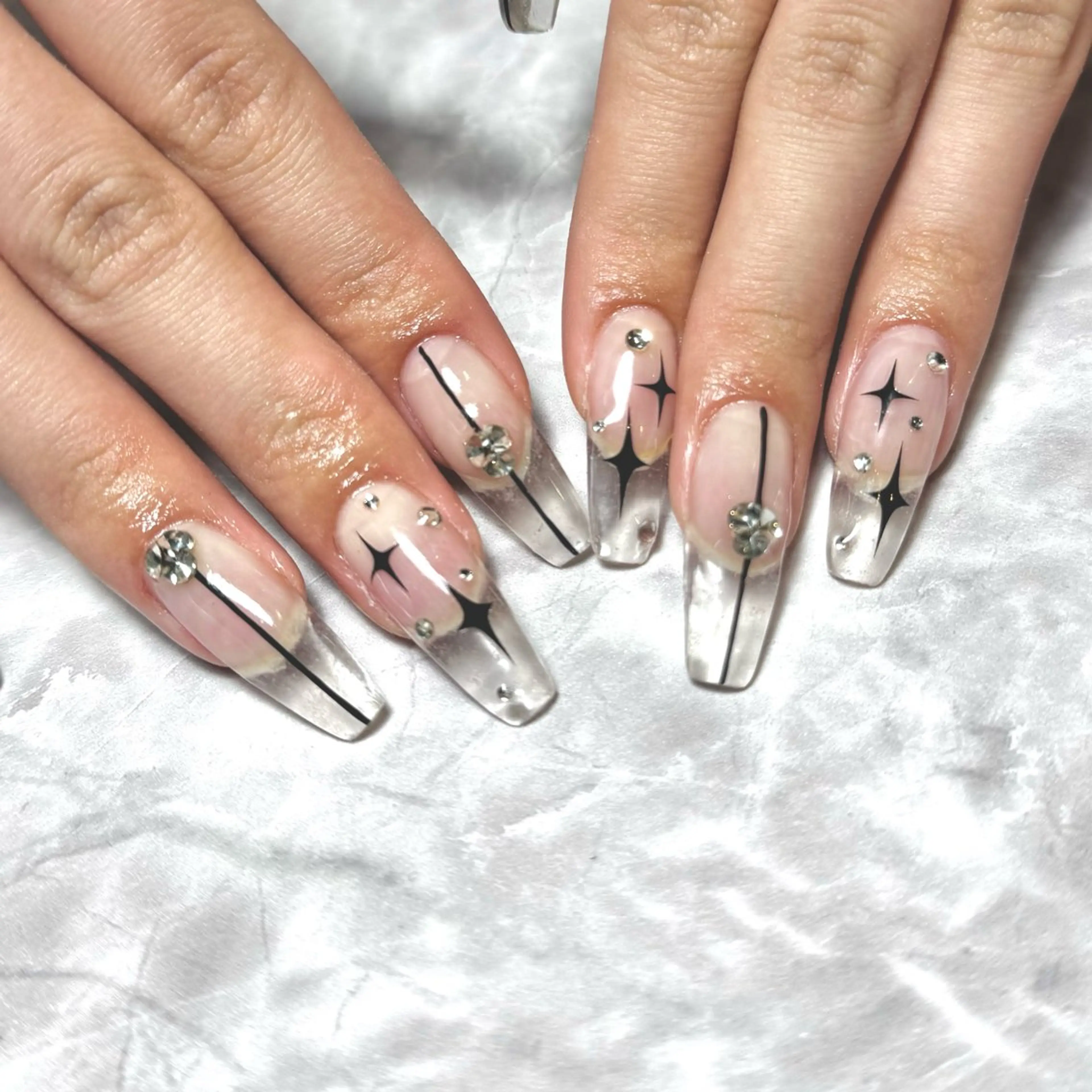 ネイル クリアネイル キラキラネイル ロングネイル 夏ネイル ハンドネイル Nail Salon Lillion【リリオン】所属・lillion karenのネイルデザイン