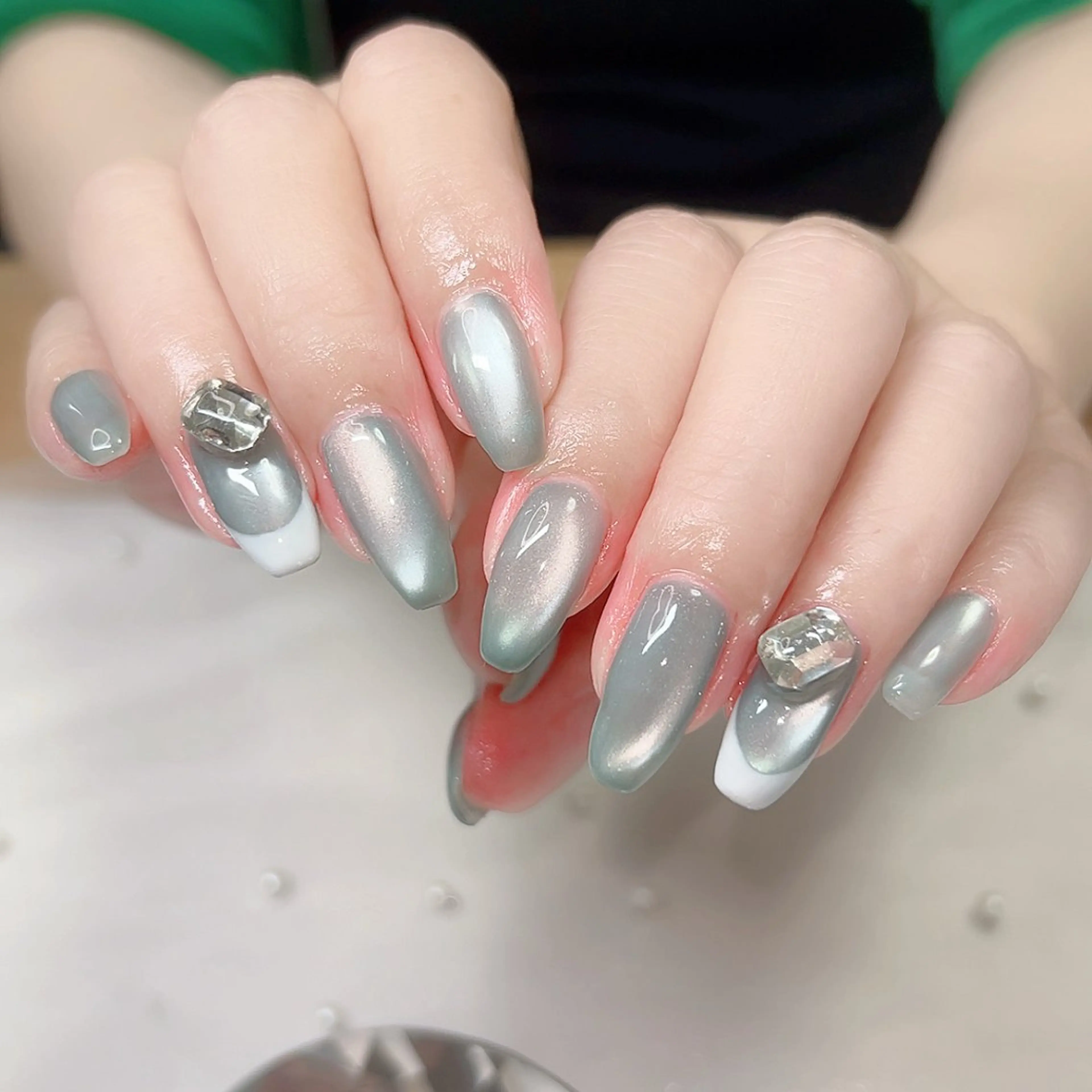 ネイル フレンチネイル ガラスフレンチ マグネットネイル ミラーネイル ハンドネイル Cute Tips nailのネイルデザイン