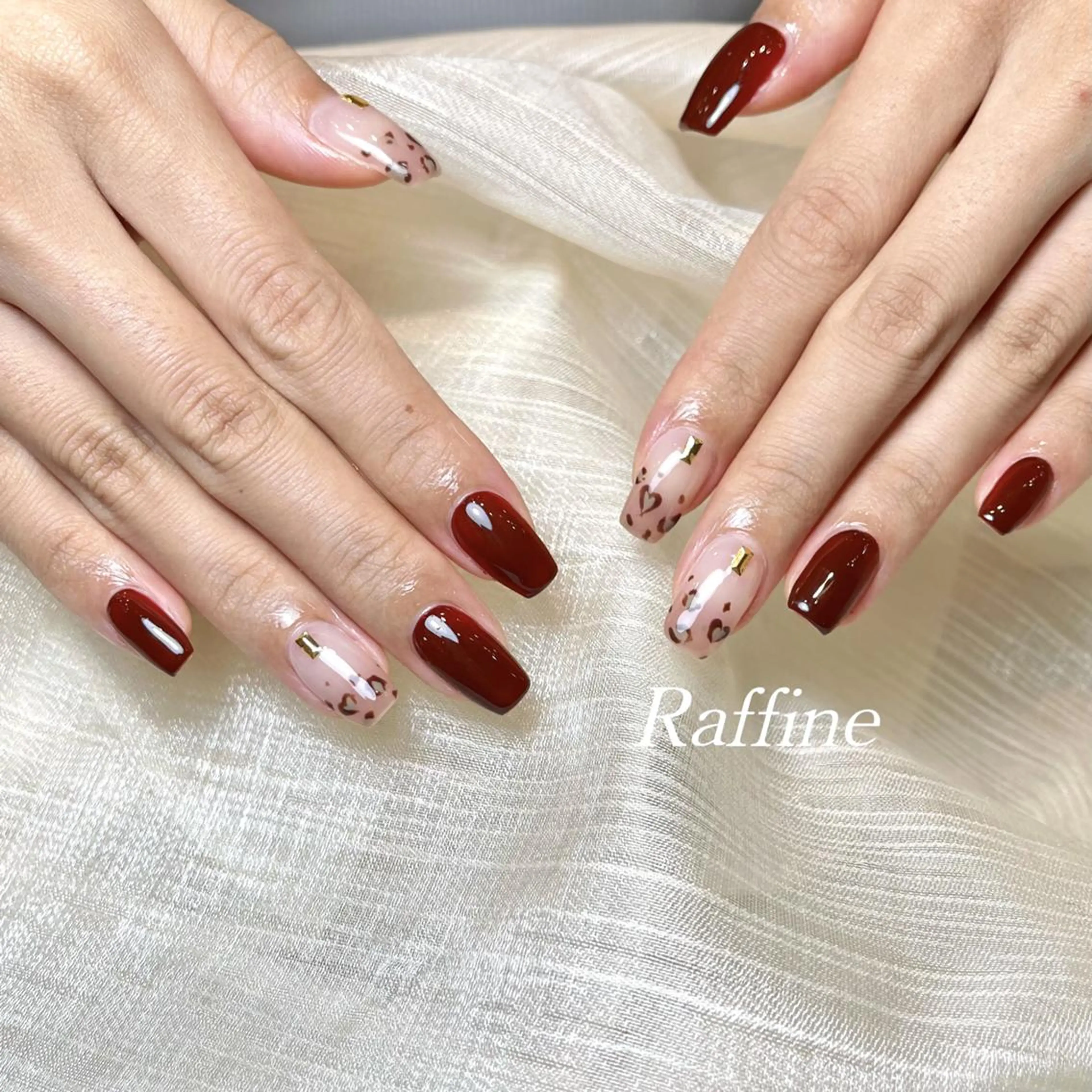 ネイル ハンドネイル RAFFINE 月🦋🩵のネイルデザイン