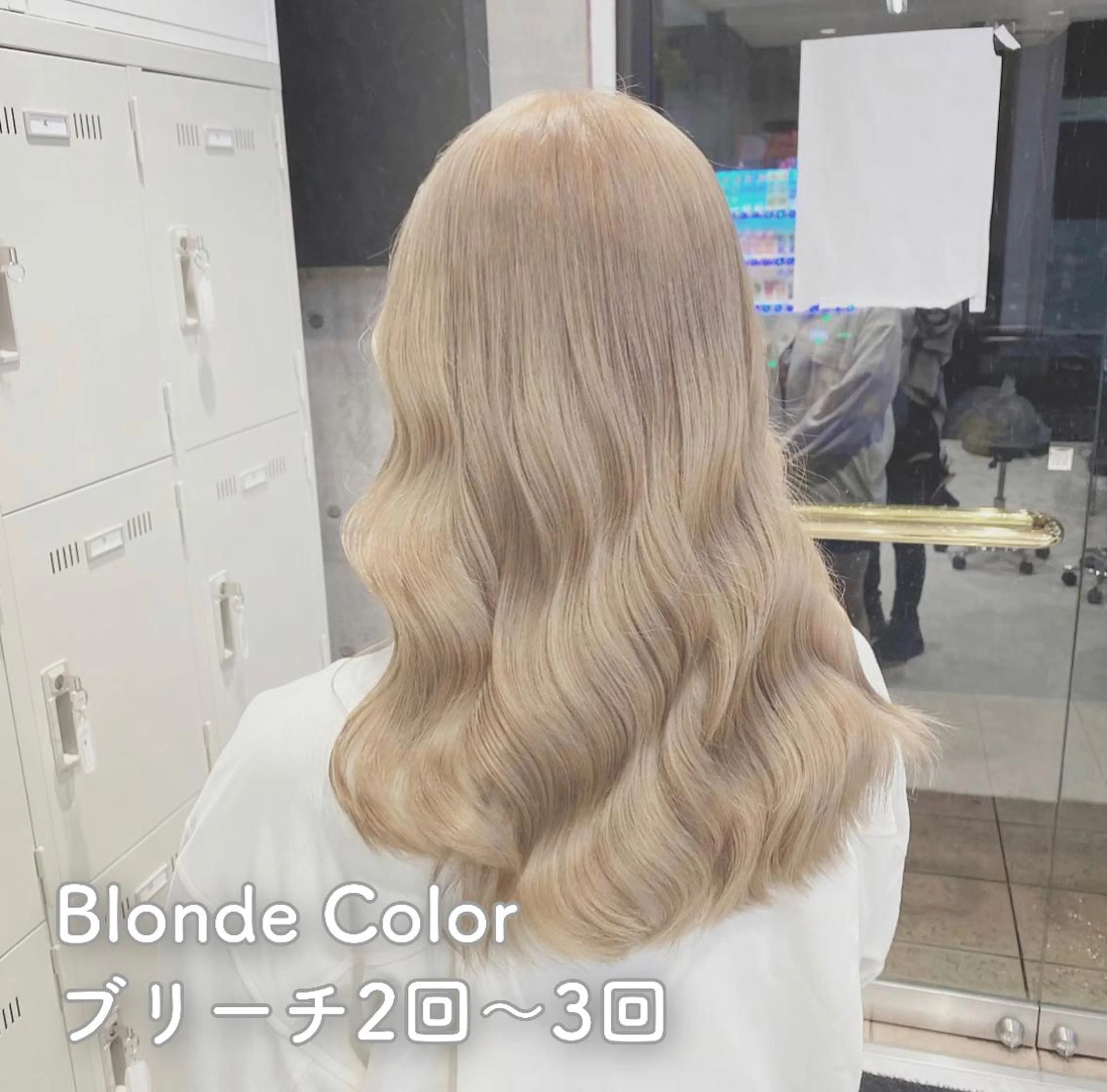セミロング カラー ヘアアレンジ アッシュ アッシュグレー アッシュグレージュ バレイヤージュ ミストバング 韓国ヘア 🦋KIRA🦋のヘアスタイル