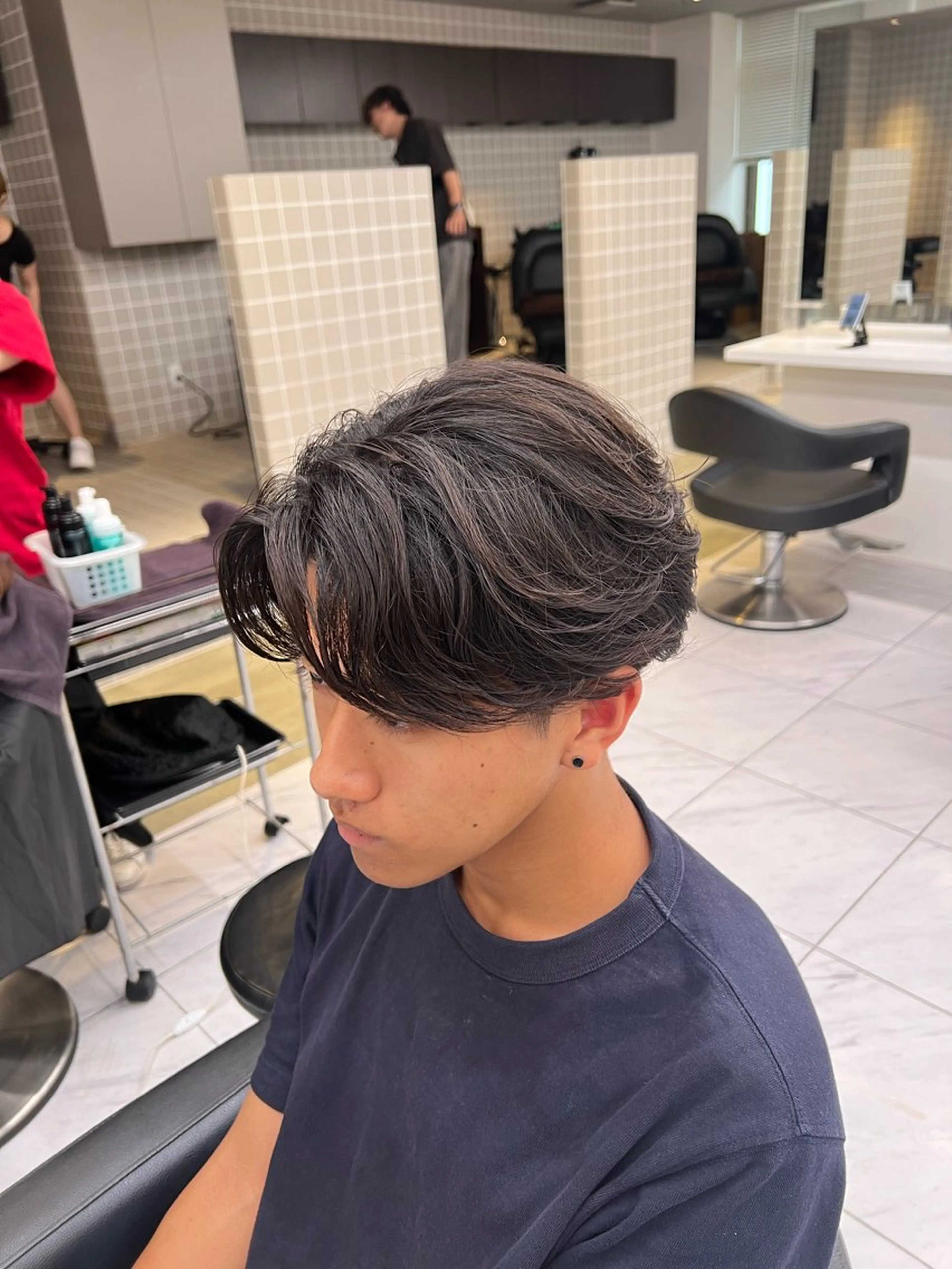 ショート カラー パーマ ヘアアレンジ メンズ メンズ韓国風 メンズパーマ 韓国風ヘア ニュアンスパーマ カット ヘアカラー パーマ トリートメント ヘッドスパ ヘアセット 💎韓国/ レイヤー カット/ 暖色🫧のヘアスタイル