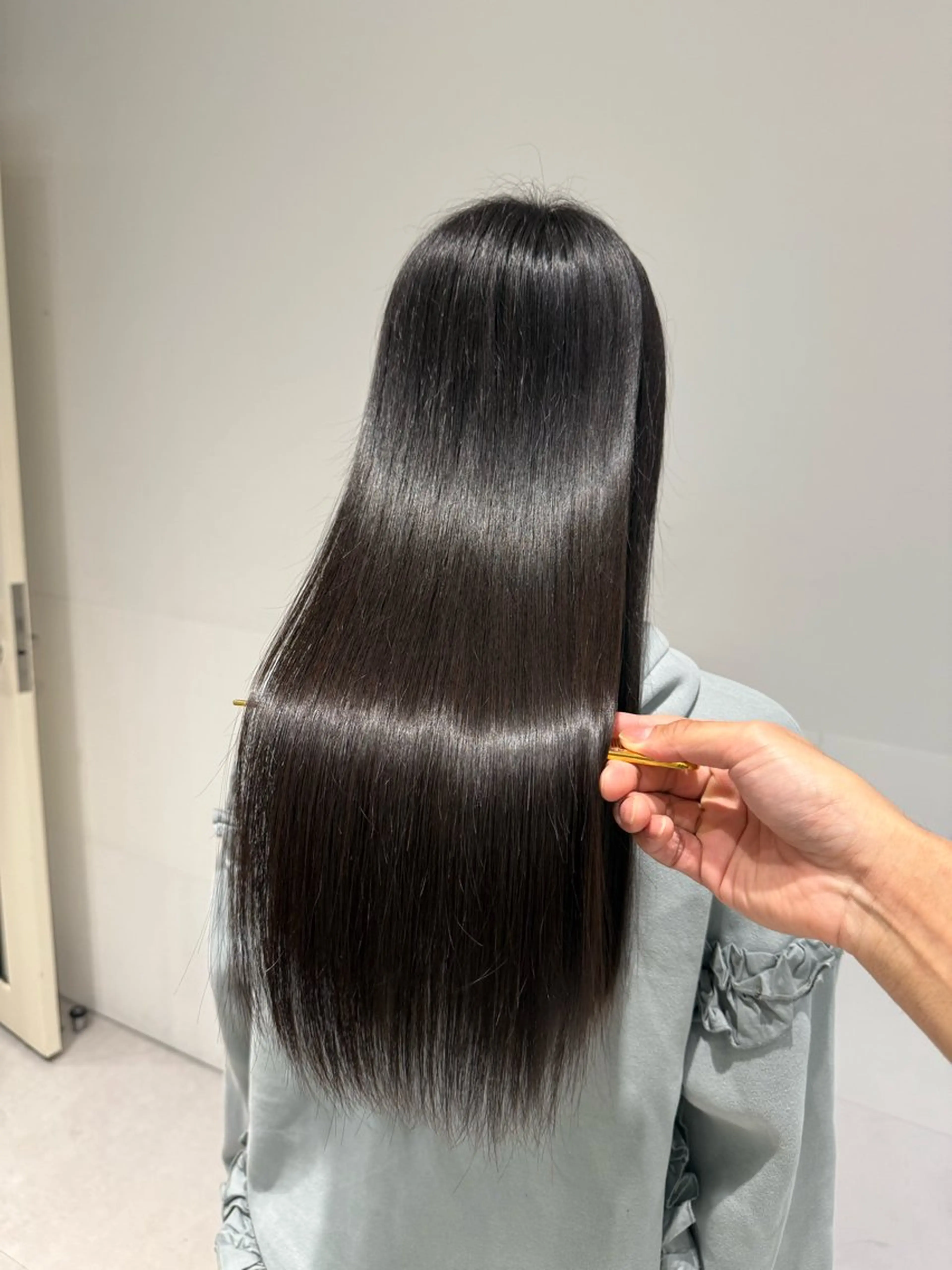 ロング SALOWIN心斎橋Suite店所属・洗っても取れない 髪質改善|OJIROのヘアスタイル