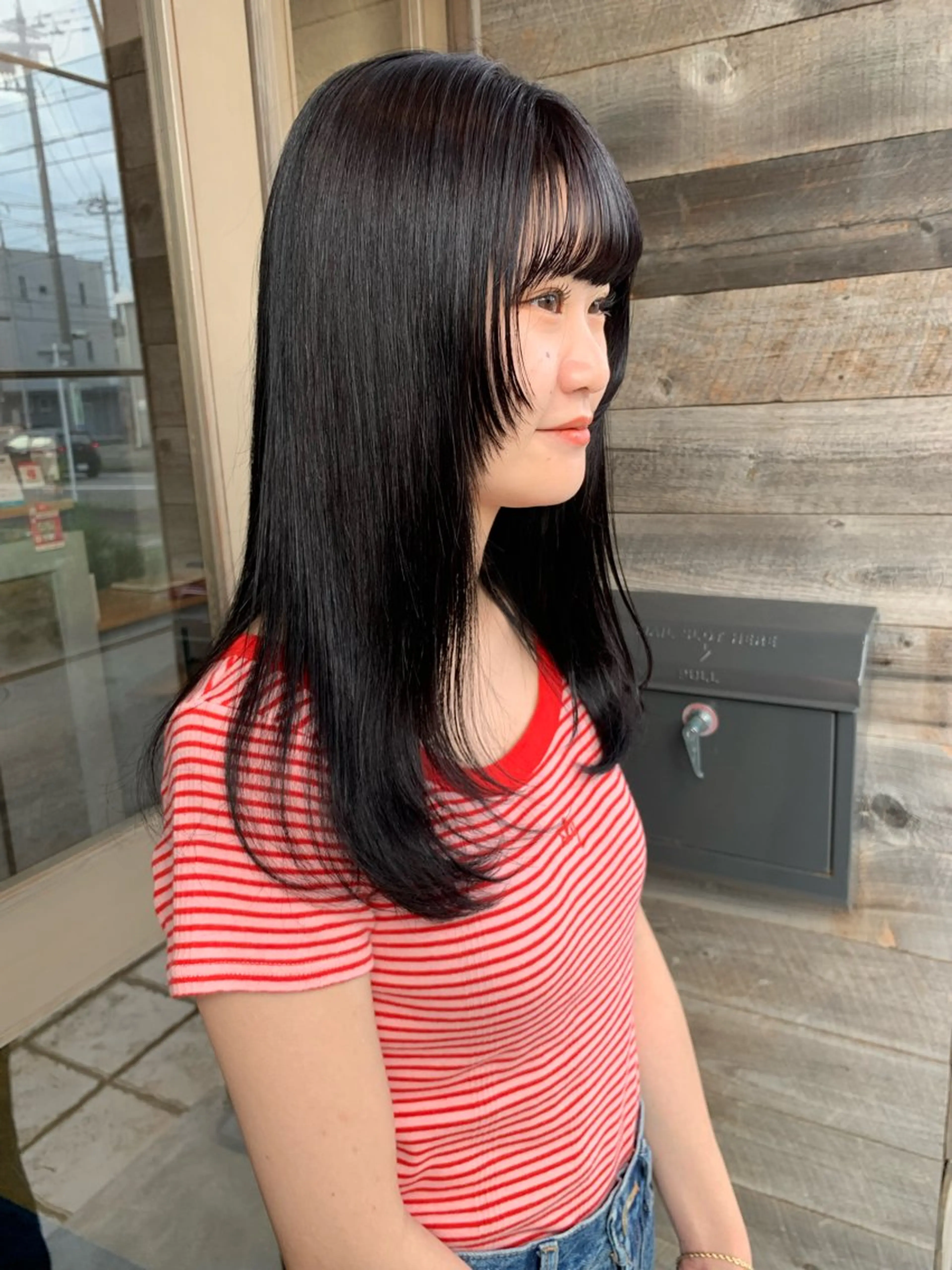 ロング 顔まわりレイヤー レイヤーカット longtemps所属・カワサキ マホのヘアスタイル