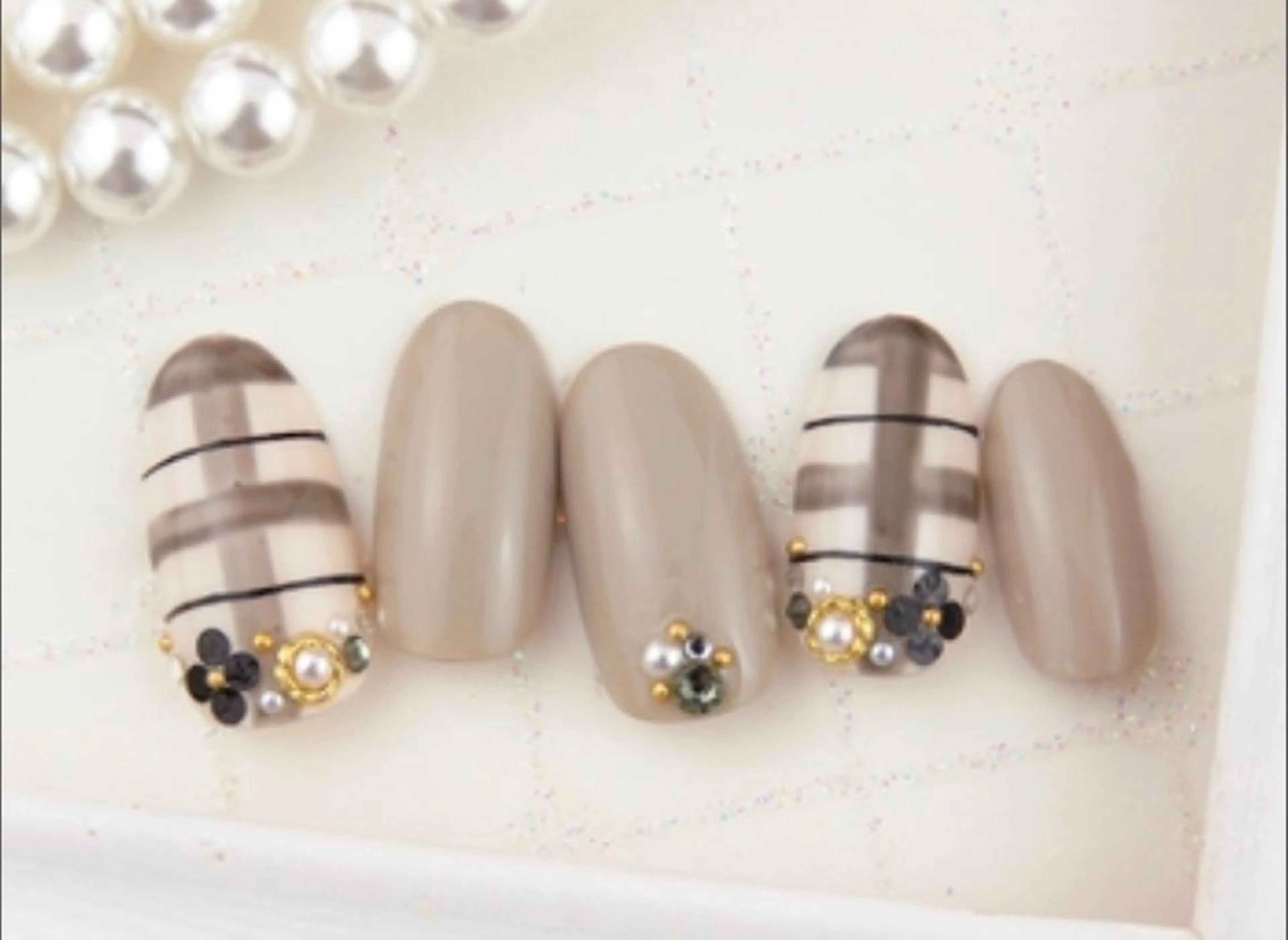 ネイル Lisse所属・戸田 奈津美のマツエク・マツパデザイン